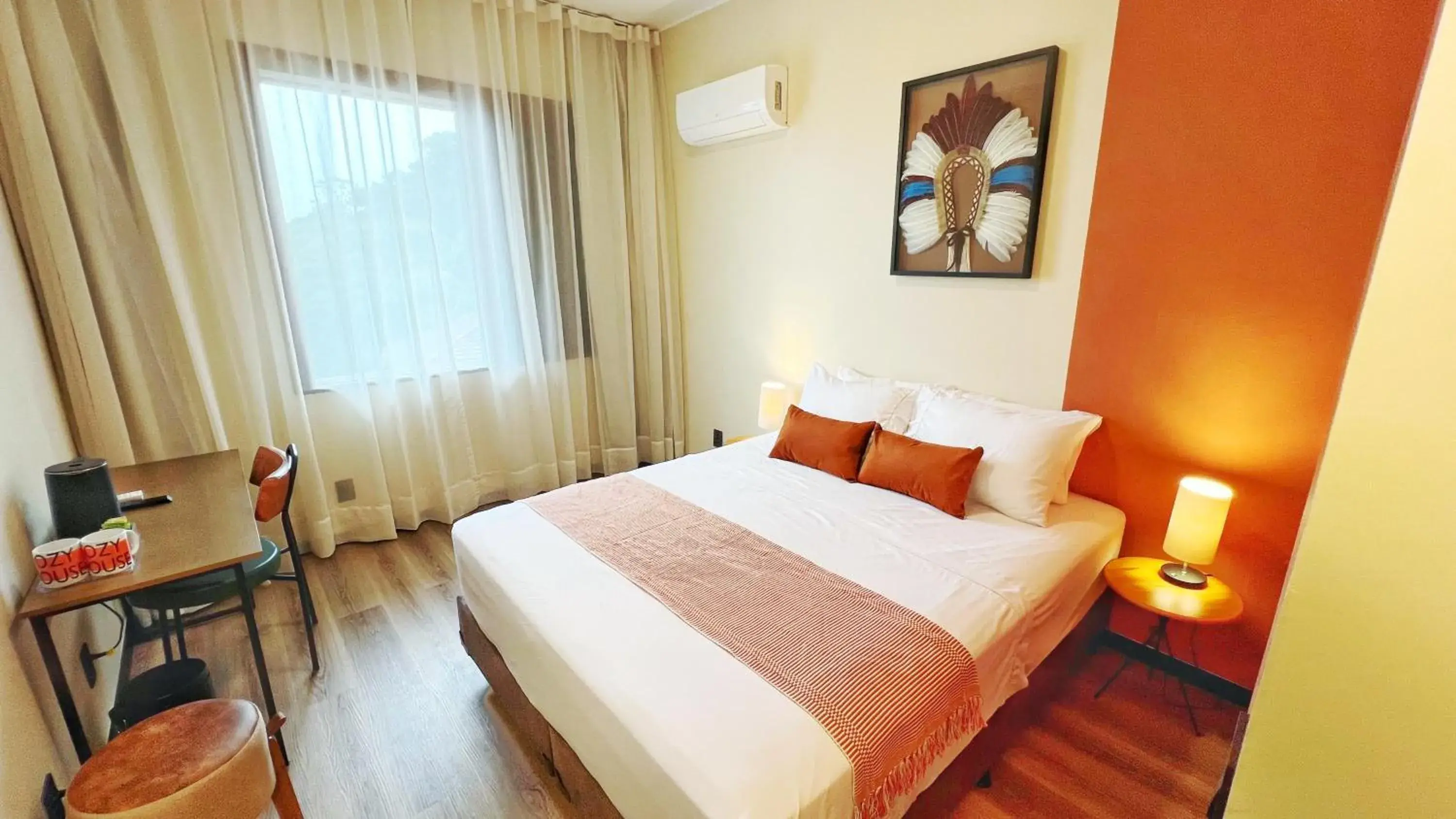 Deluxe Queen Room in Cozy House Deluxe Queen Room in Cozy House