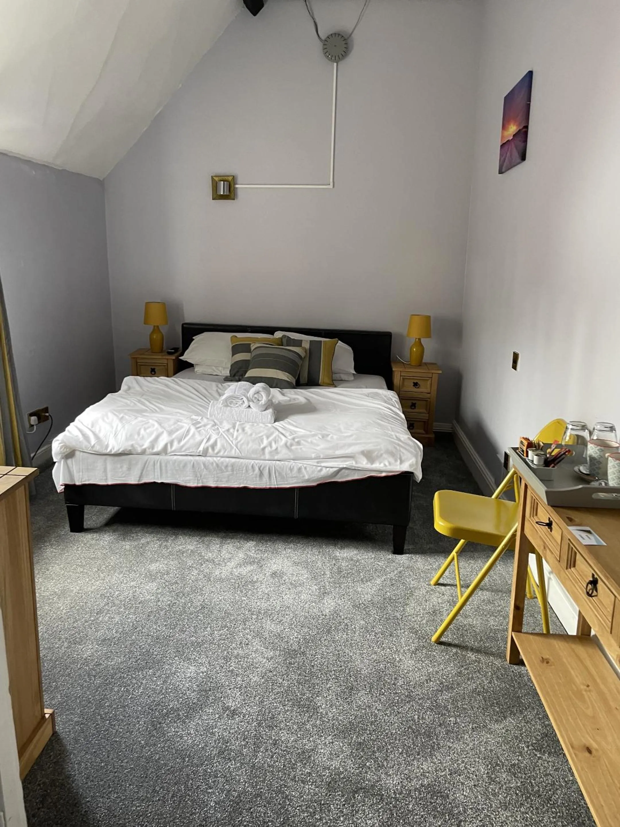 Bedroom, Bed in The Old Bell