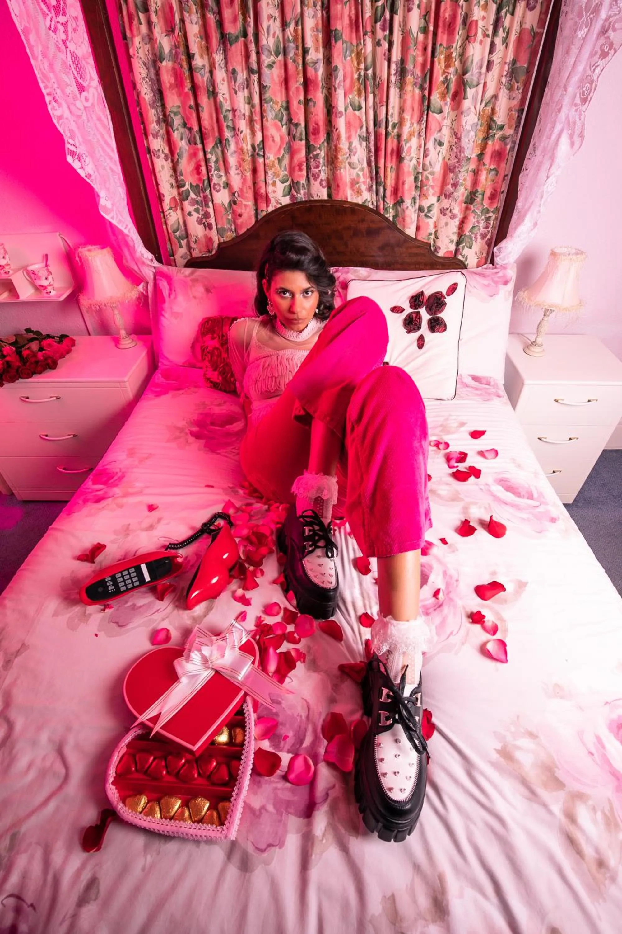 Bedroom, Bed in Cherry Tree Hotel