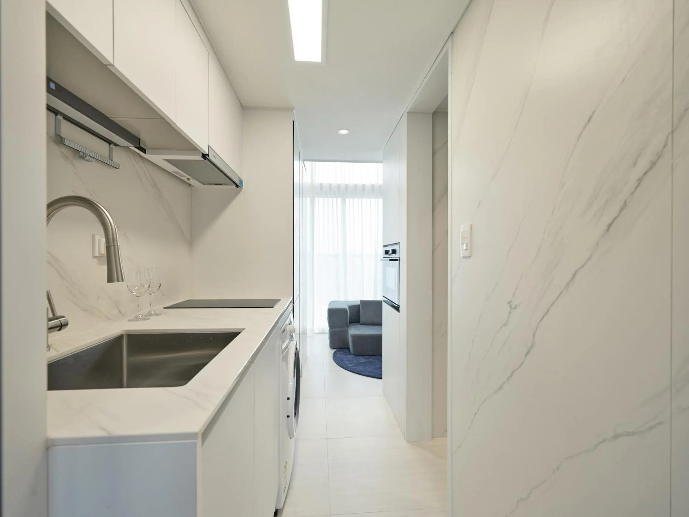 Kitchen or kitchenette in UH FLAT Signature GANGNAM