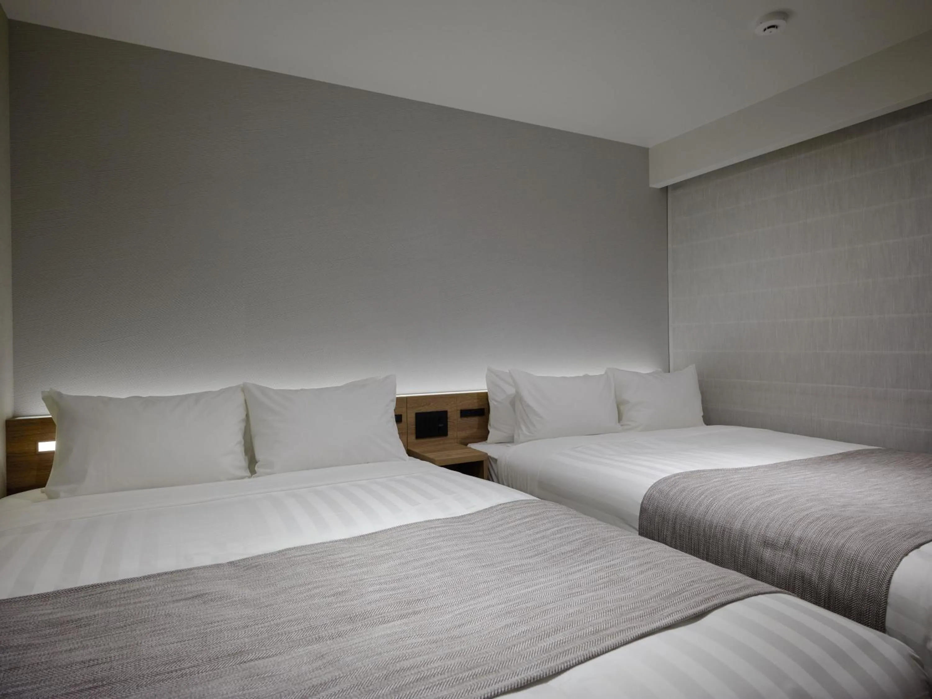 Bed in Premium Apart MONday GINZA EAST