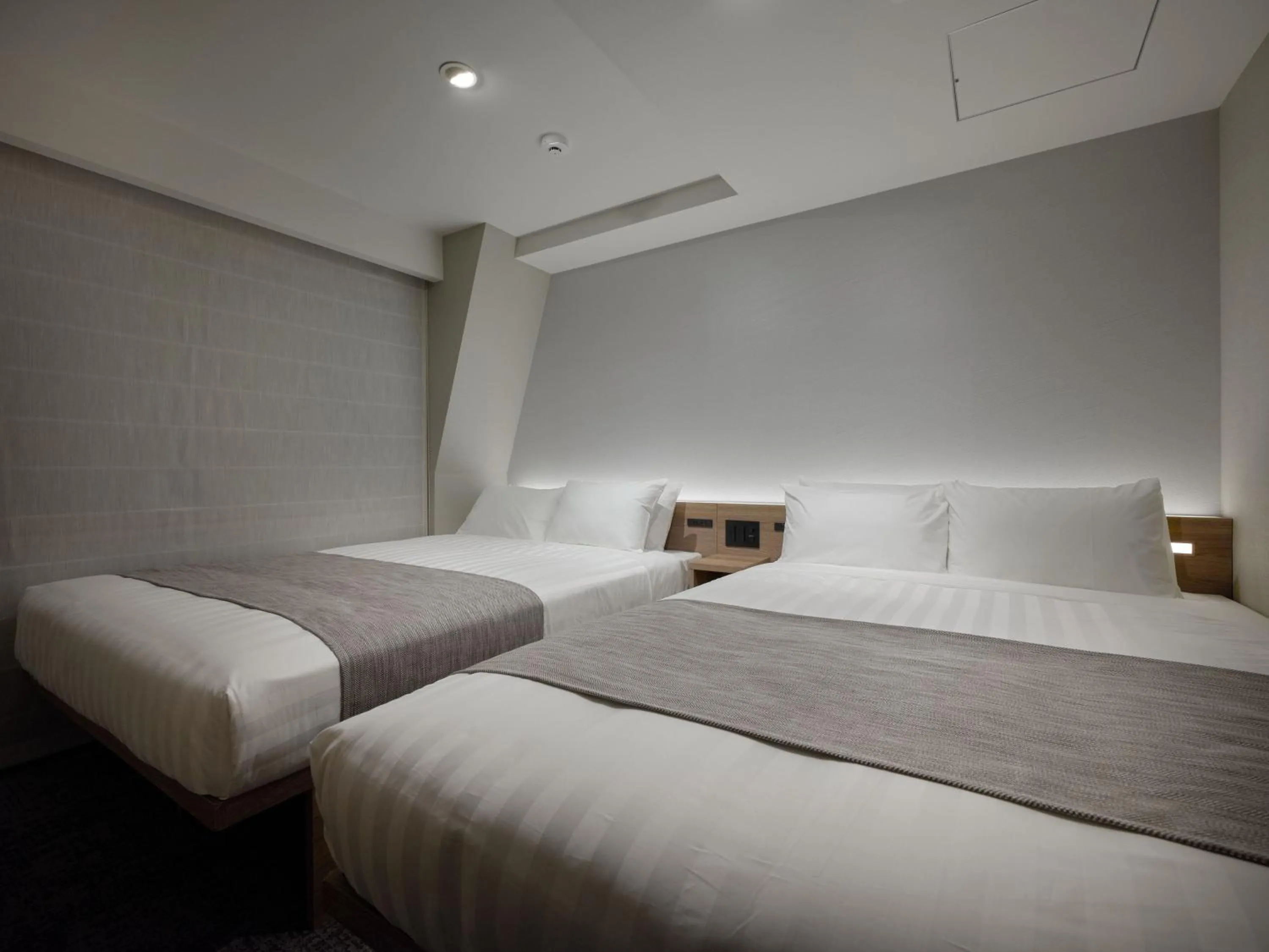 Bed in Premium Apart MONday GINZA EAST