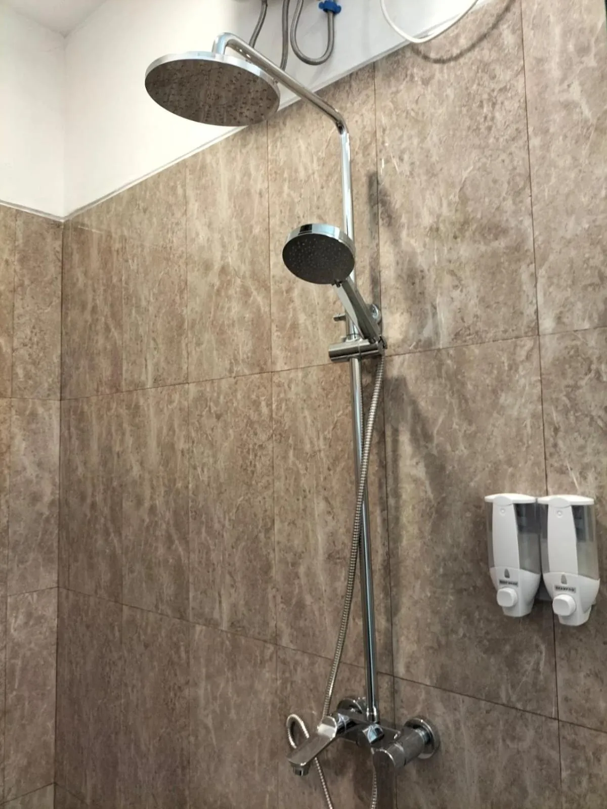 Shower in Alit Guest House