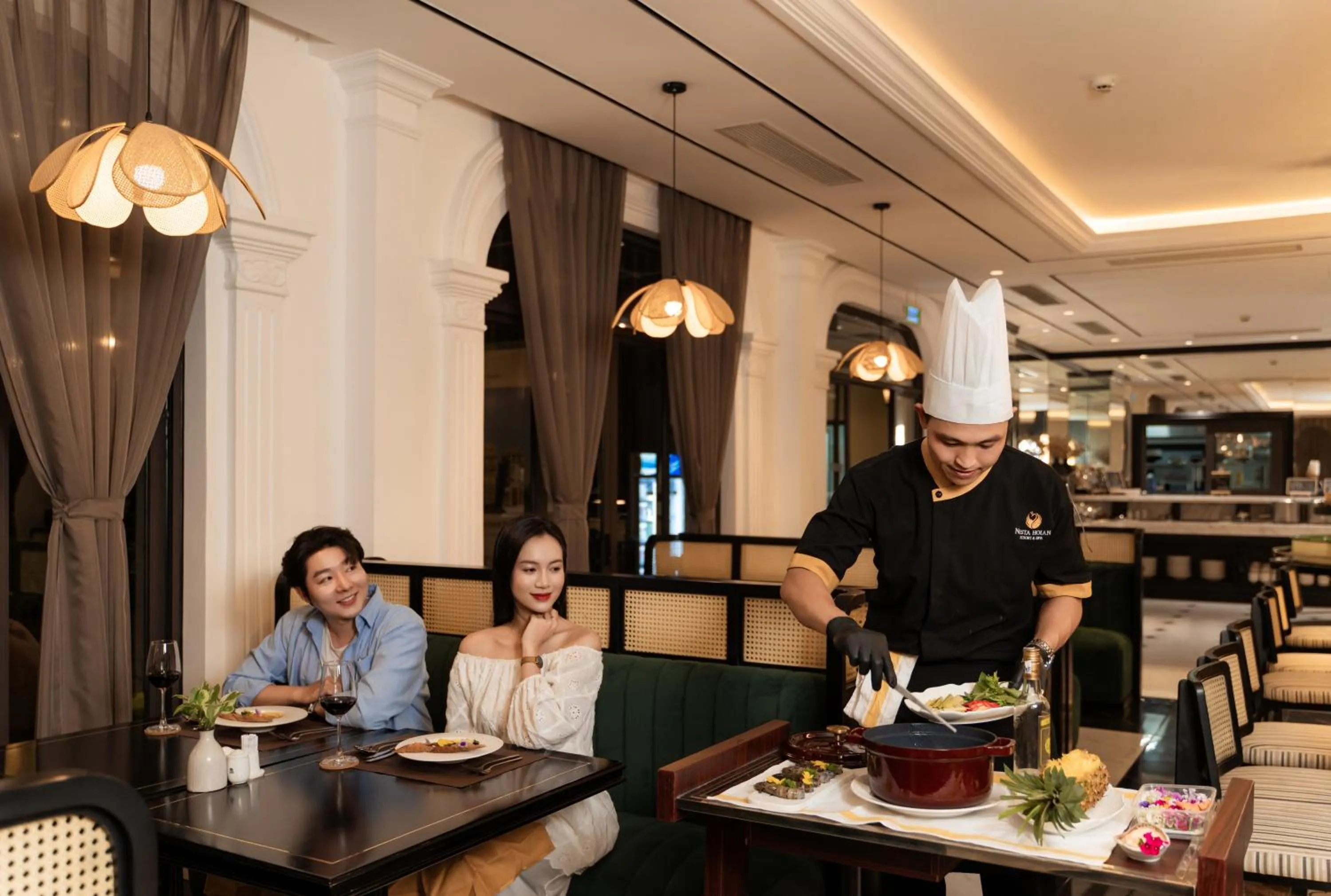 Restaurant/places to eat in Nesta Hoian Resort & Spa