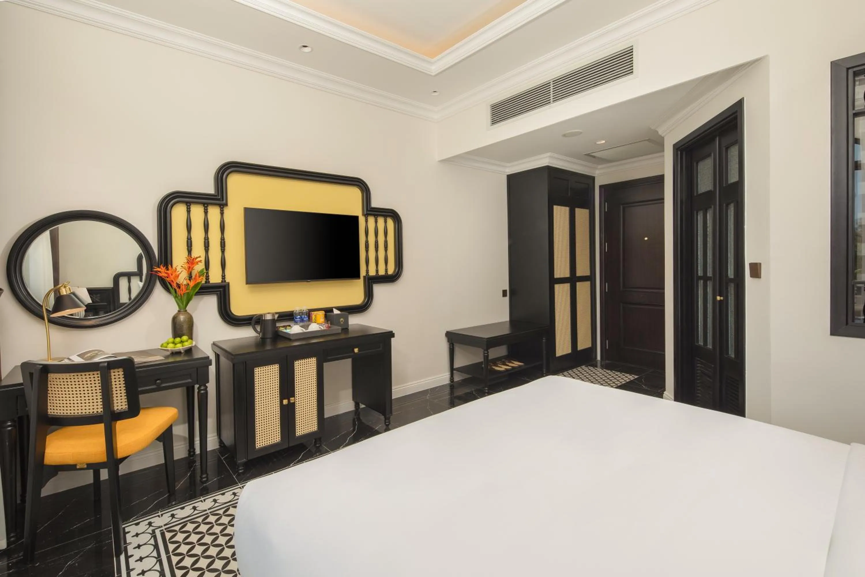 TV and multimedia, Bed in Nesta Hoian Resort & Spa