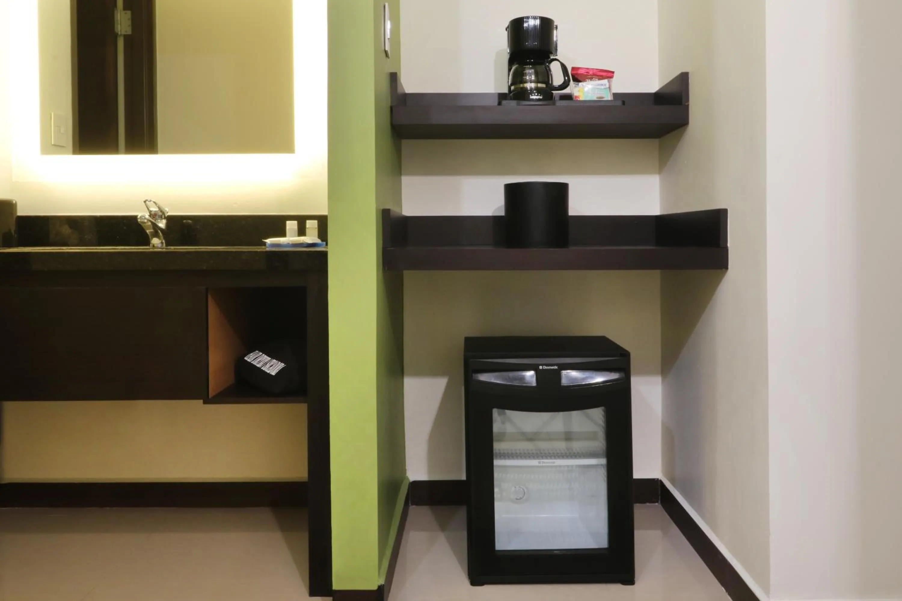 Photo of the whole room in Holiday Inn Express - Tuxpan by IHG