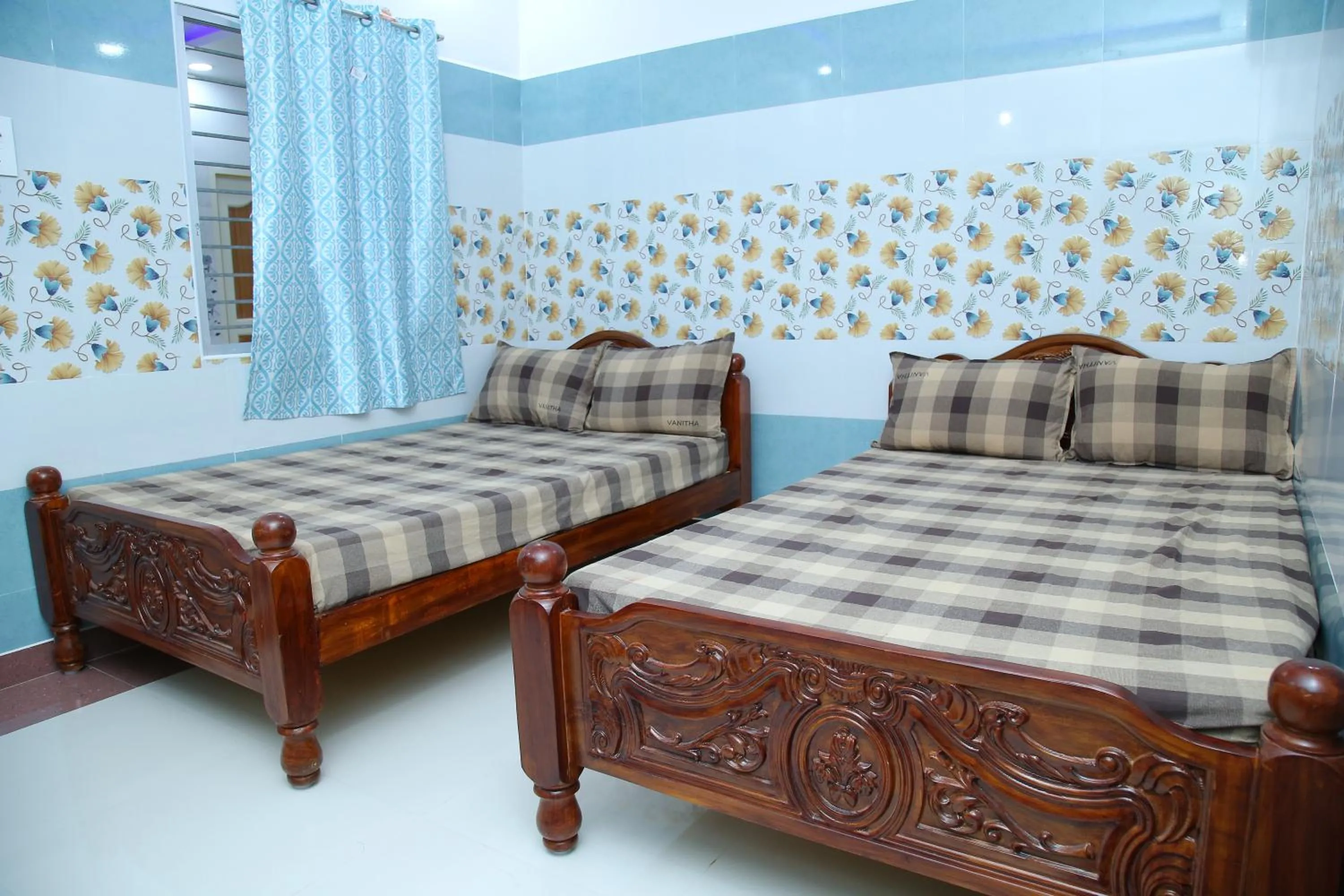 Bed in Ambika Residency & Mahal