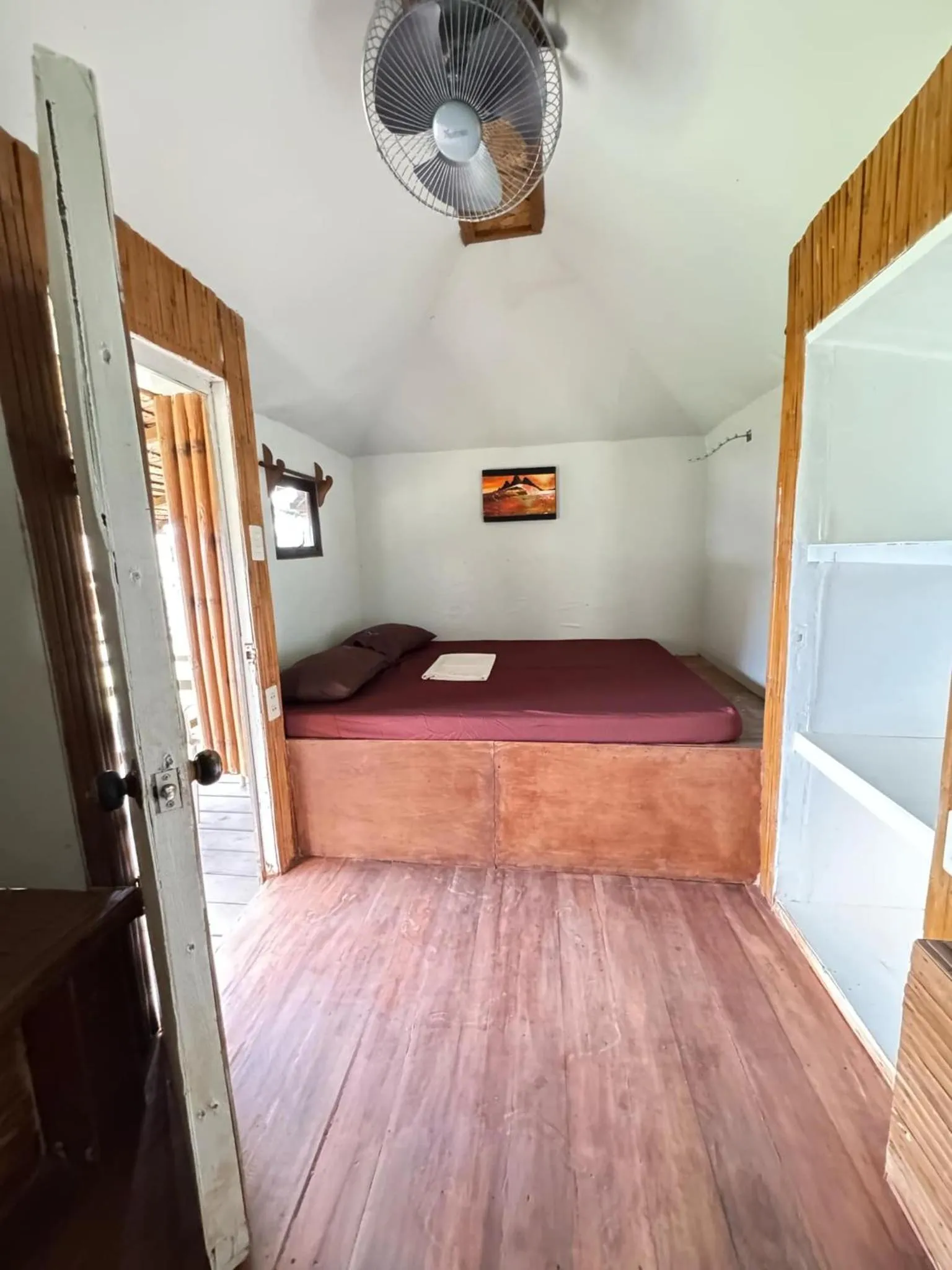 Bed in Seasta Beach Resort