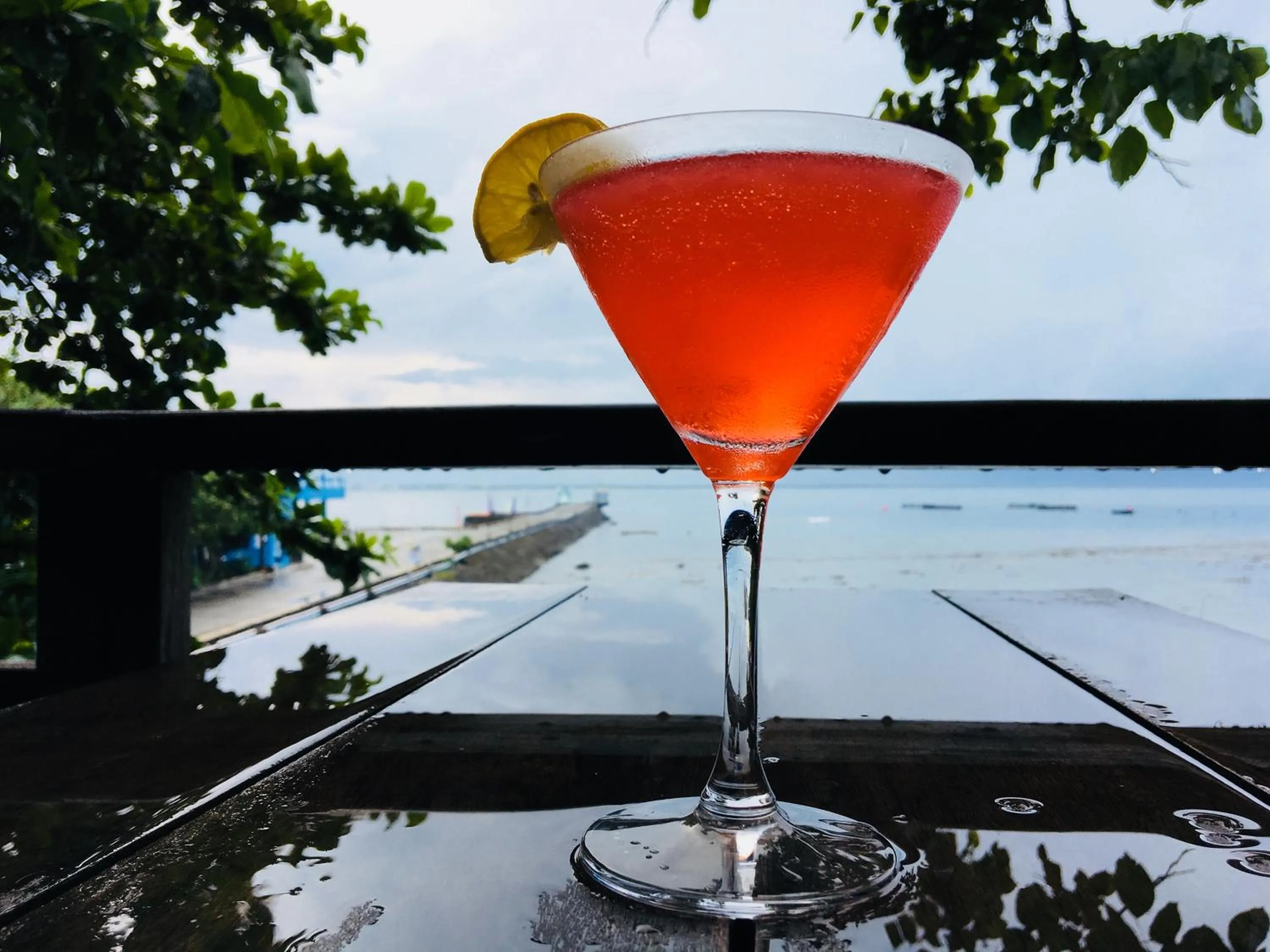 Restaurant/places to eat in Seasta Beach Resort