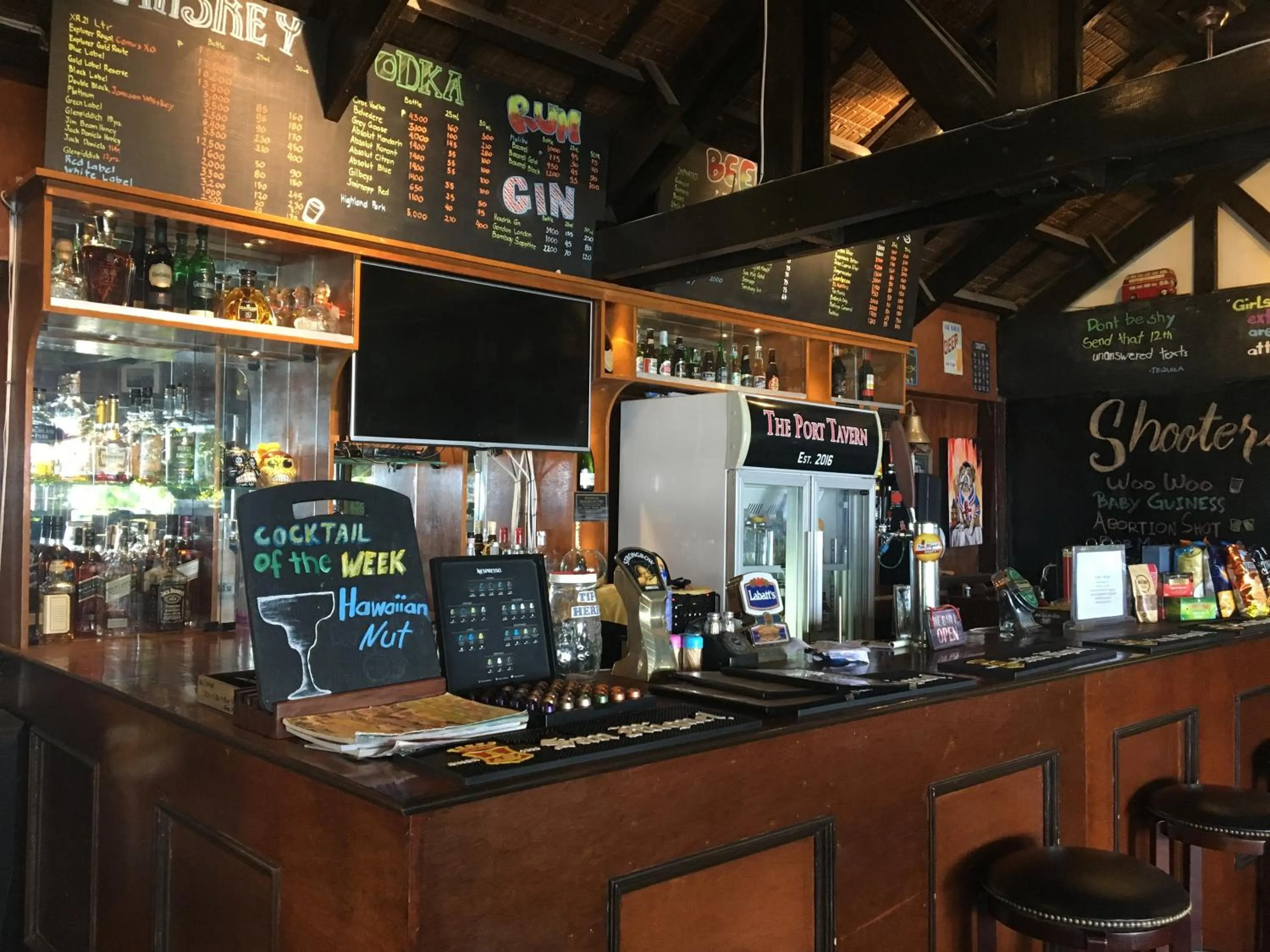 Restaurant/places to eat in Seasta Beach Resort