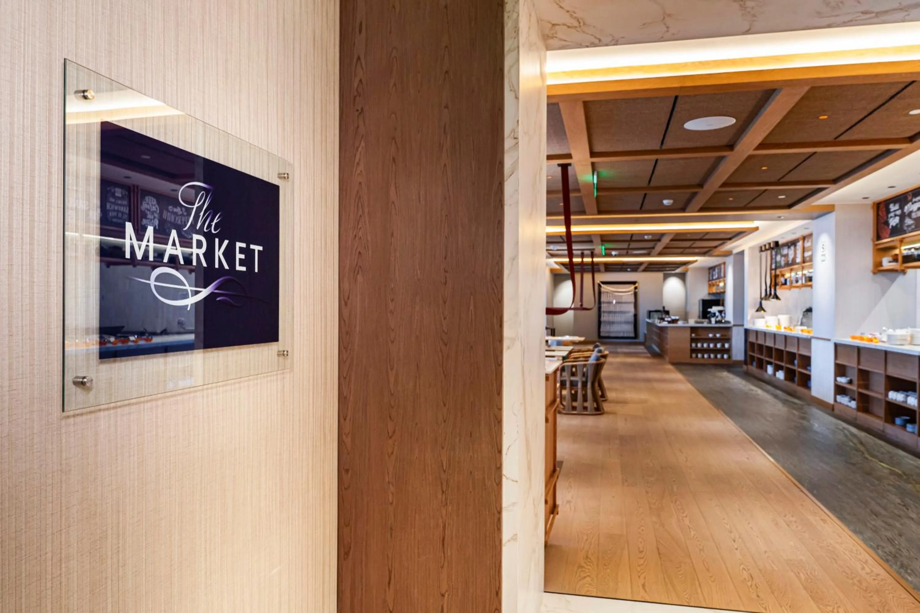 Restaurant/places to eat in InterContinental Hotels Real Lima Miraflores by IHG