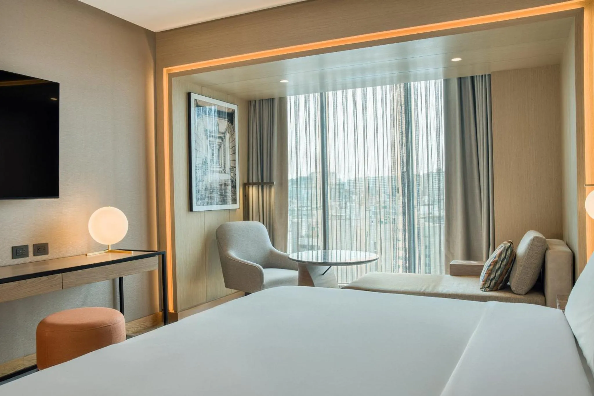 Photo of the whole room, Bed in InterContinental Hotels Real Lima Miraflores by IHG