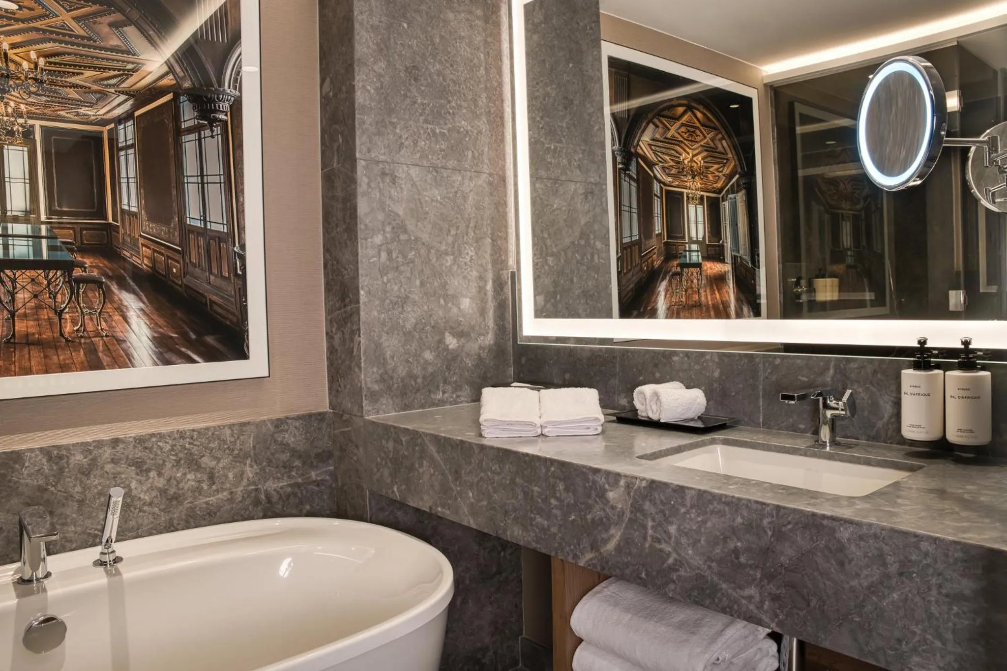 Bathroom in InterContinental Hotels Real Lima Miraflores by IHG