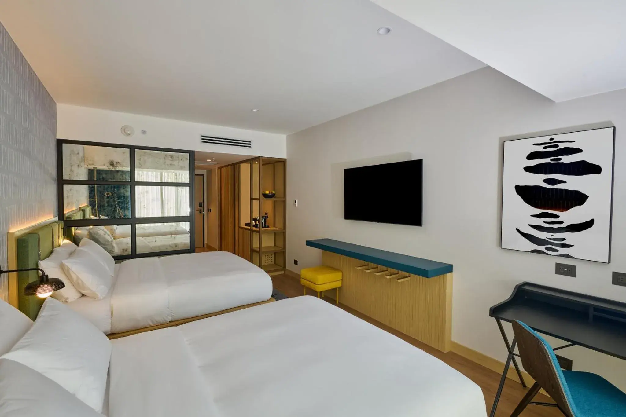 Standard Queen Room with Two Queen Beds and City View - High Floor in Hotel Indigo Lima Miraflores by IHG Standard Queen Room with Two Queen Beds and City View - High Floor in Hotel Indigo Lima Miraflores by IHG