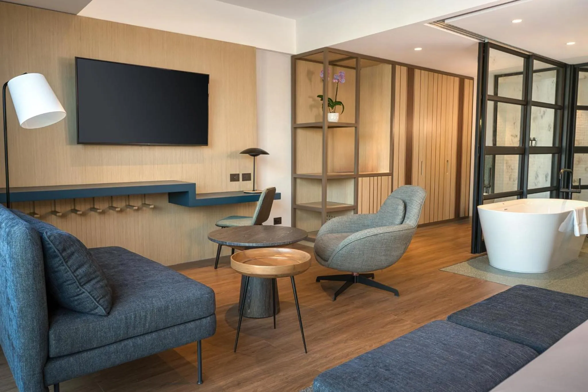 Photo of the whole room in Hotel Indigo Lima Miraflores by IHG