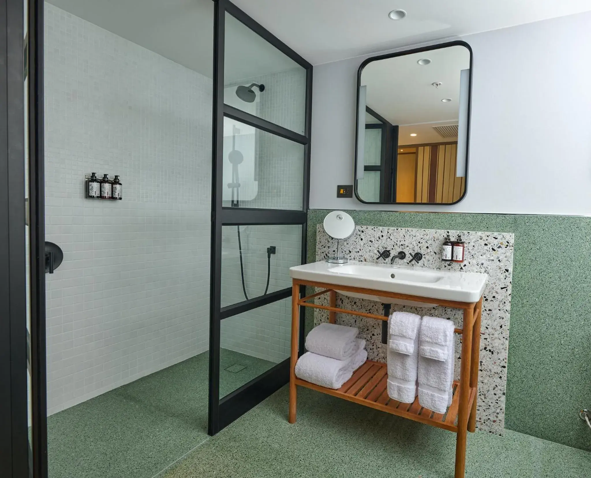 Premier King Room - Non-Smoking in Hotel Indigo Lima Miraflores by IHG Premier King Room - Non-Smoking in Hotel Indigo Lima Miraflores by IHG