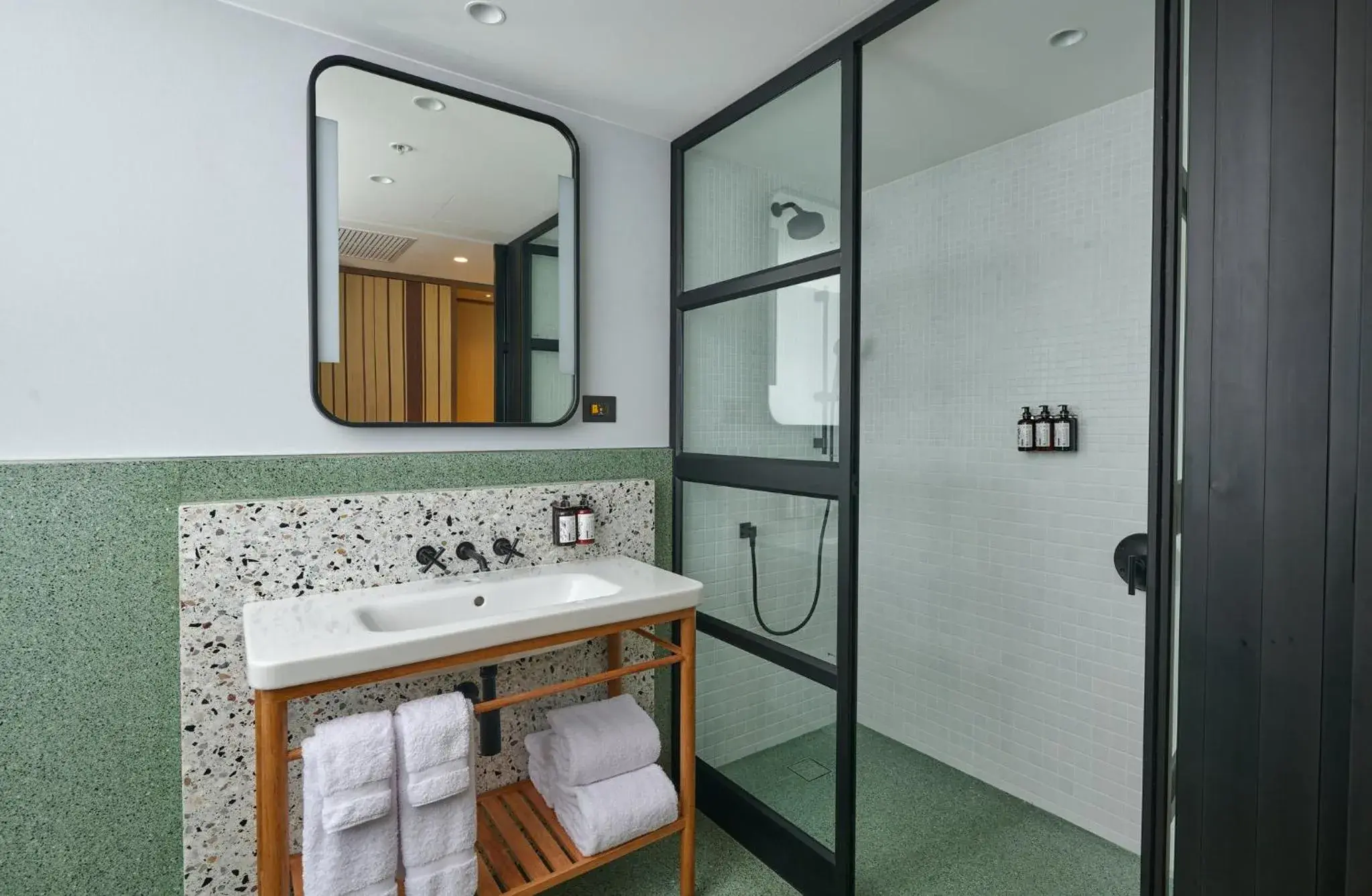 Standard King Room with City View in Hotel Indigo Lima Miraflores by IHG Standard King Room with City View in Hotel Indigo Lima Miraflores by IHG