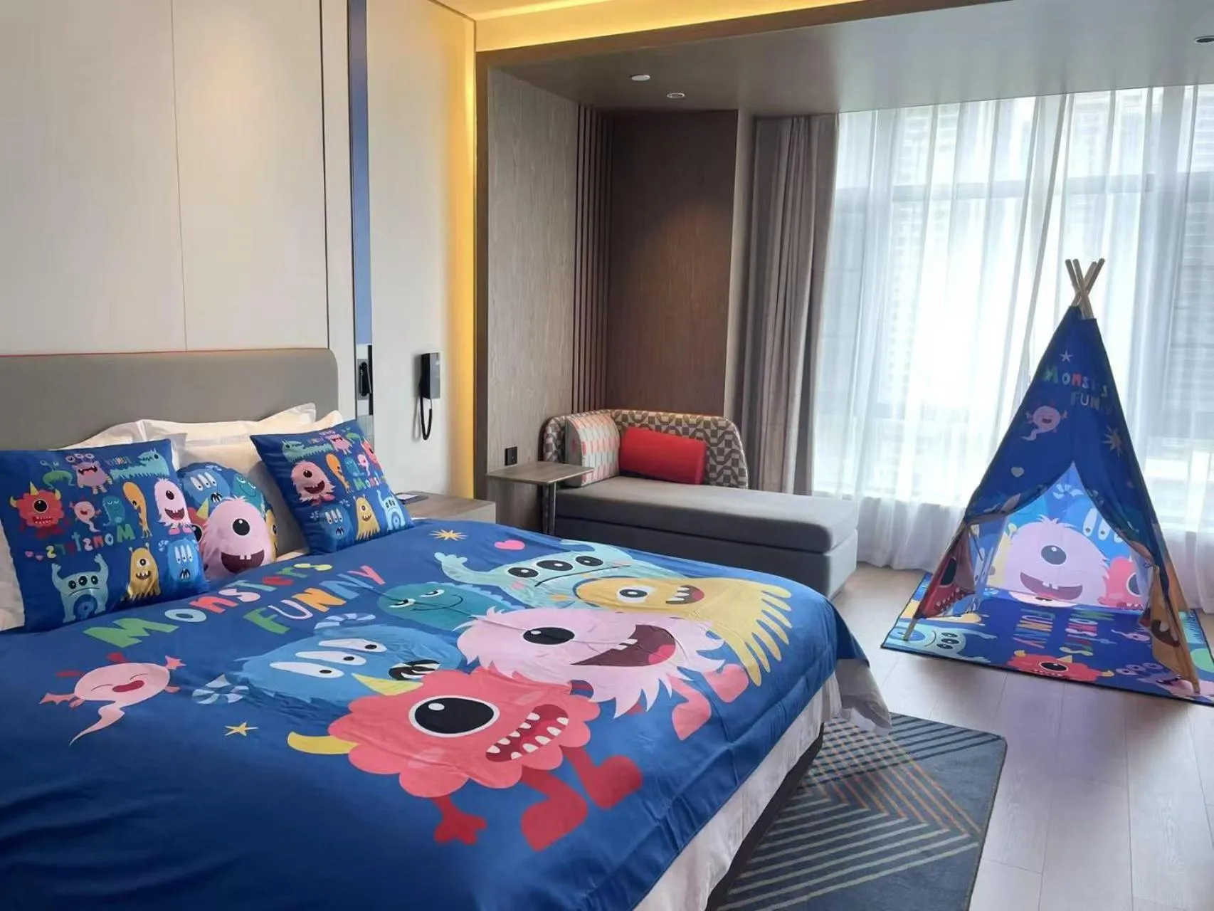 Bed in Holiday Inn Express Chenzhou Suxian by IHG