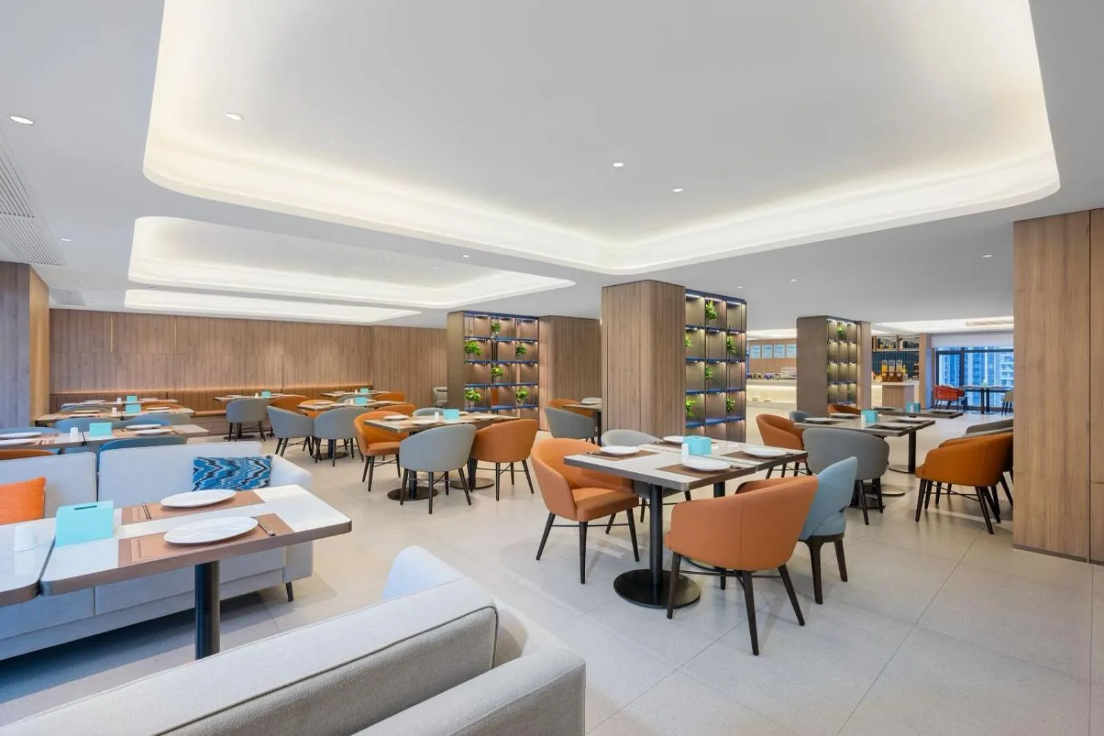 Restaurant/places to eat in Holiday Inn Express Chenzhou Suxian by IHG