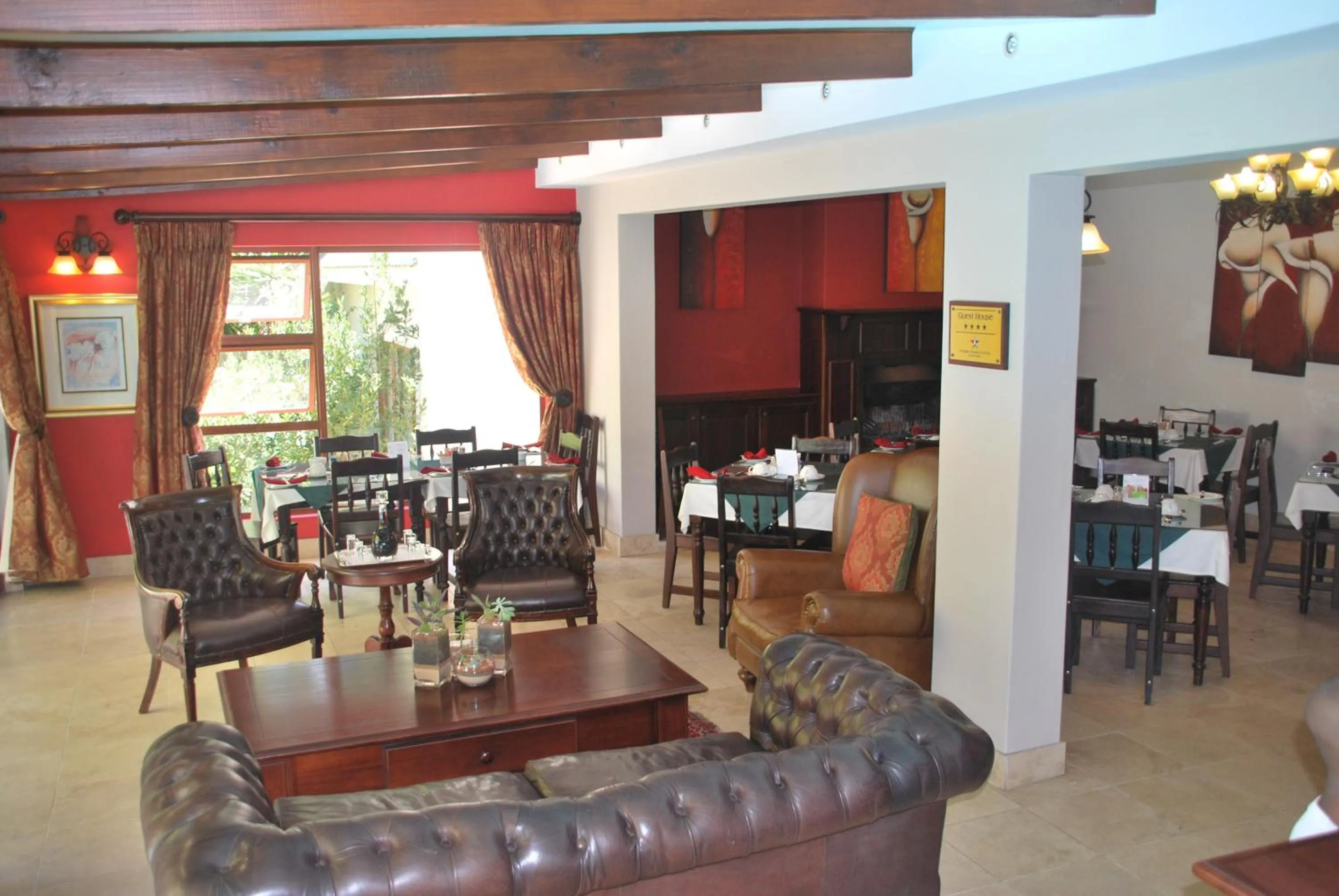 Restaurant/places to eat in Sunninghill Guest Lodges
