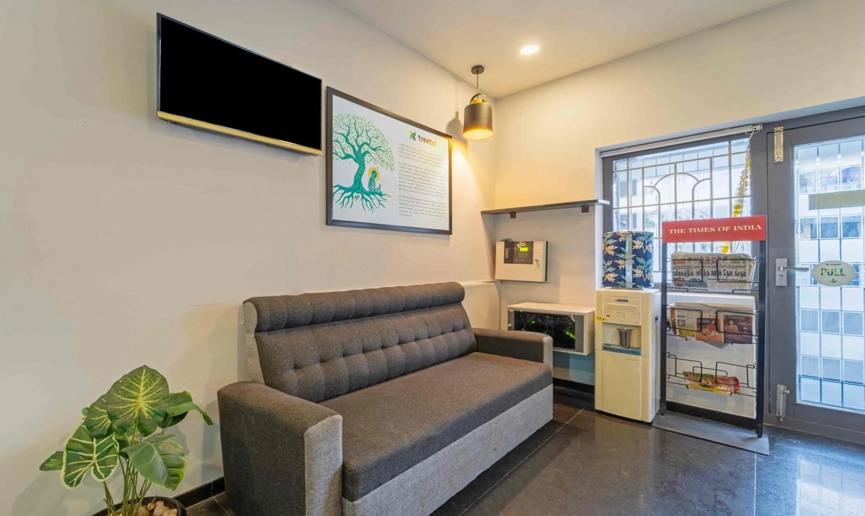 Seating area in Treebo Skyry Residency