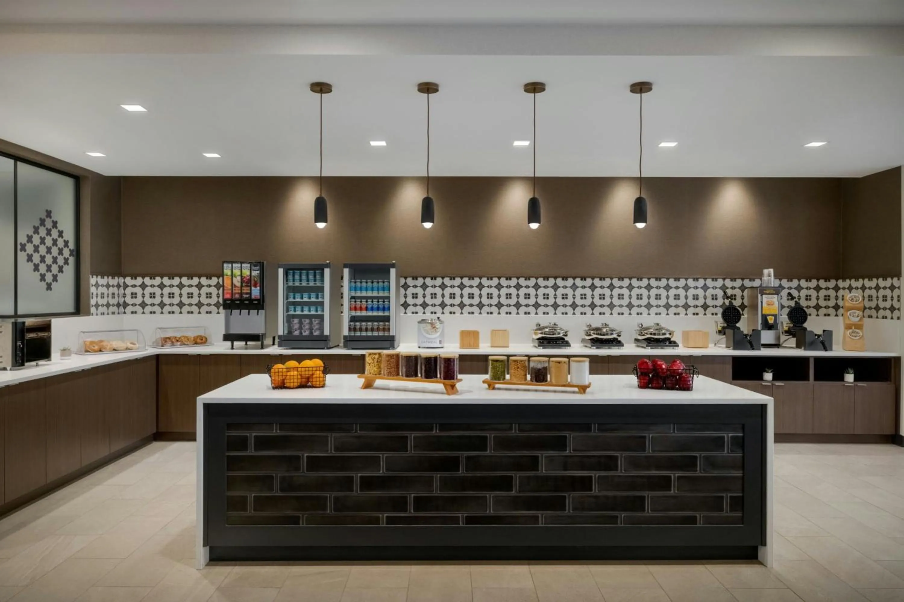 Breakfast in TownePlace Suites by Marriott Lancaster