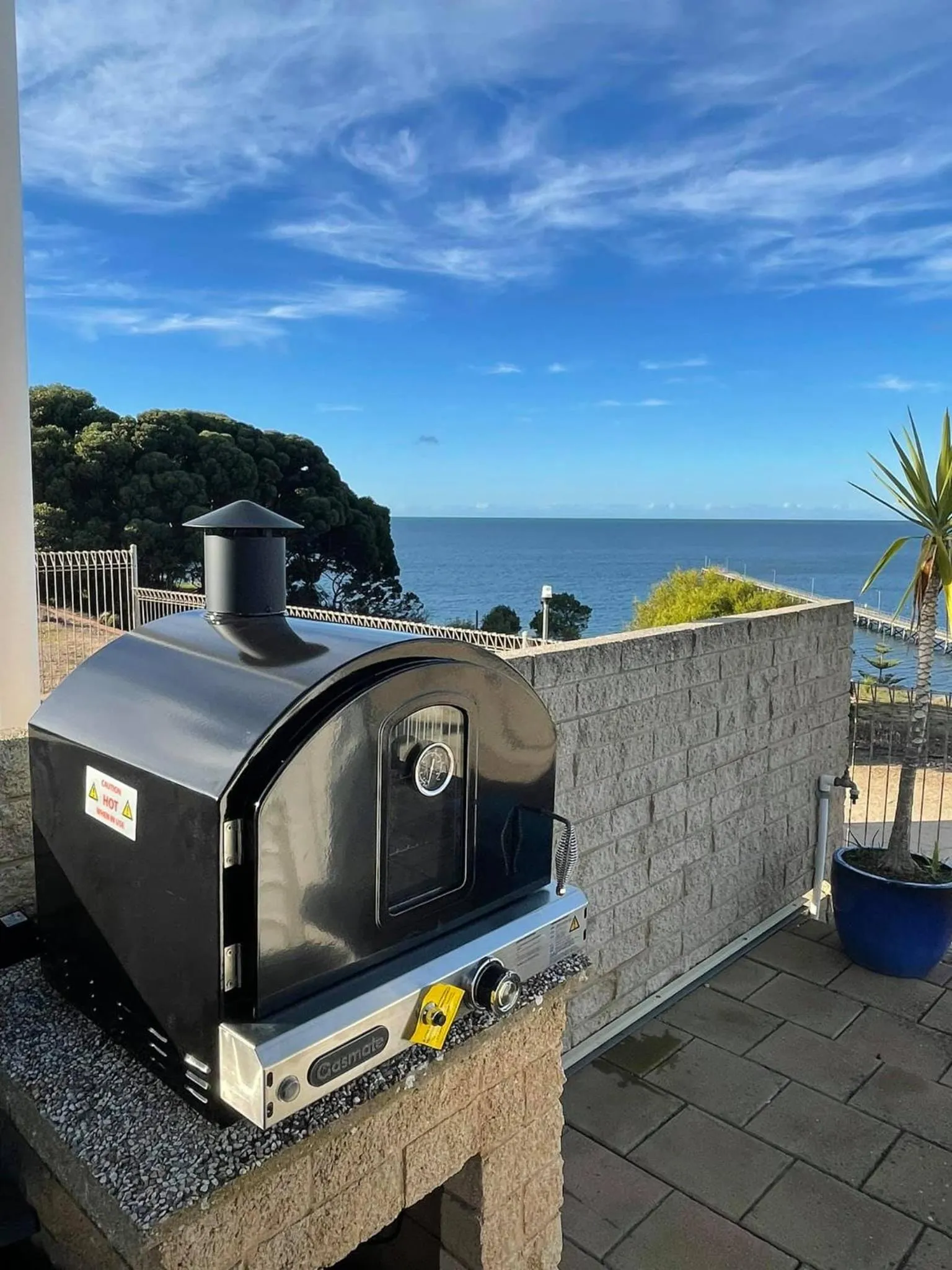 BBQ facilities in Stansbury Holiday Motel