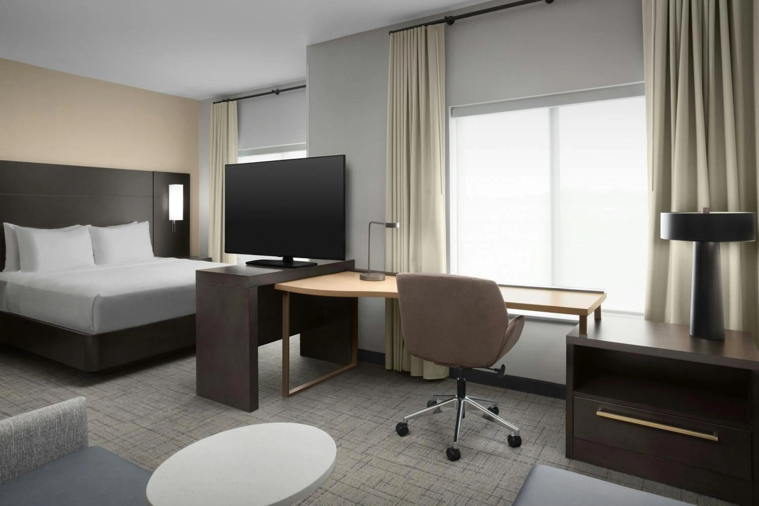 Photo of the whole room, Bed in Residence Inn by Marriott San Antonio SeaWorld /Westover Hills