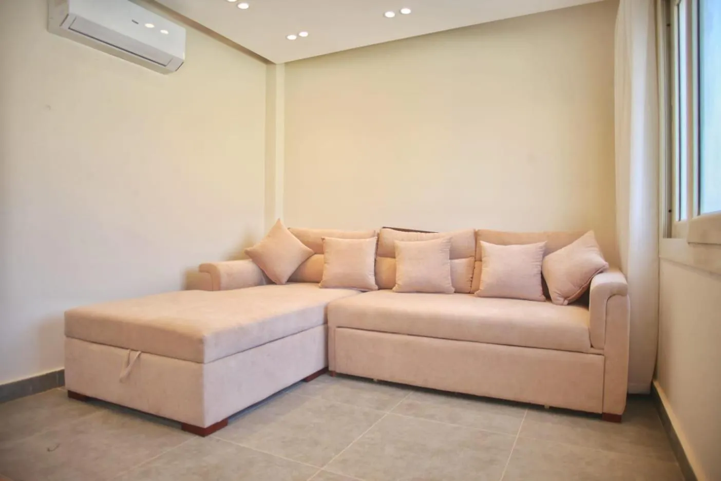 Living room in Settle Inn Cairo Festival City Villa