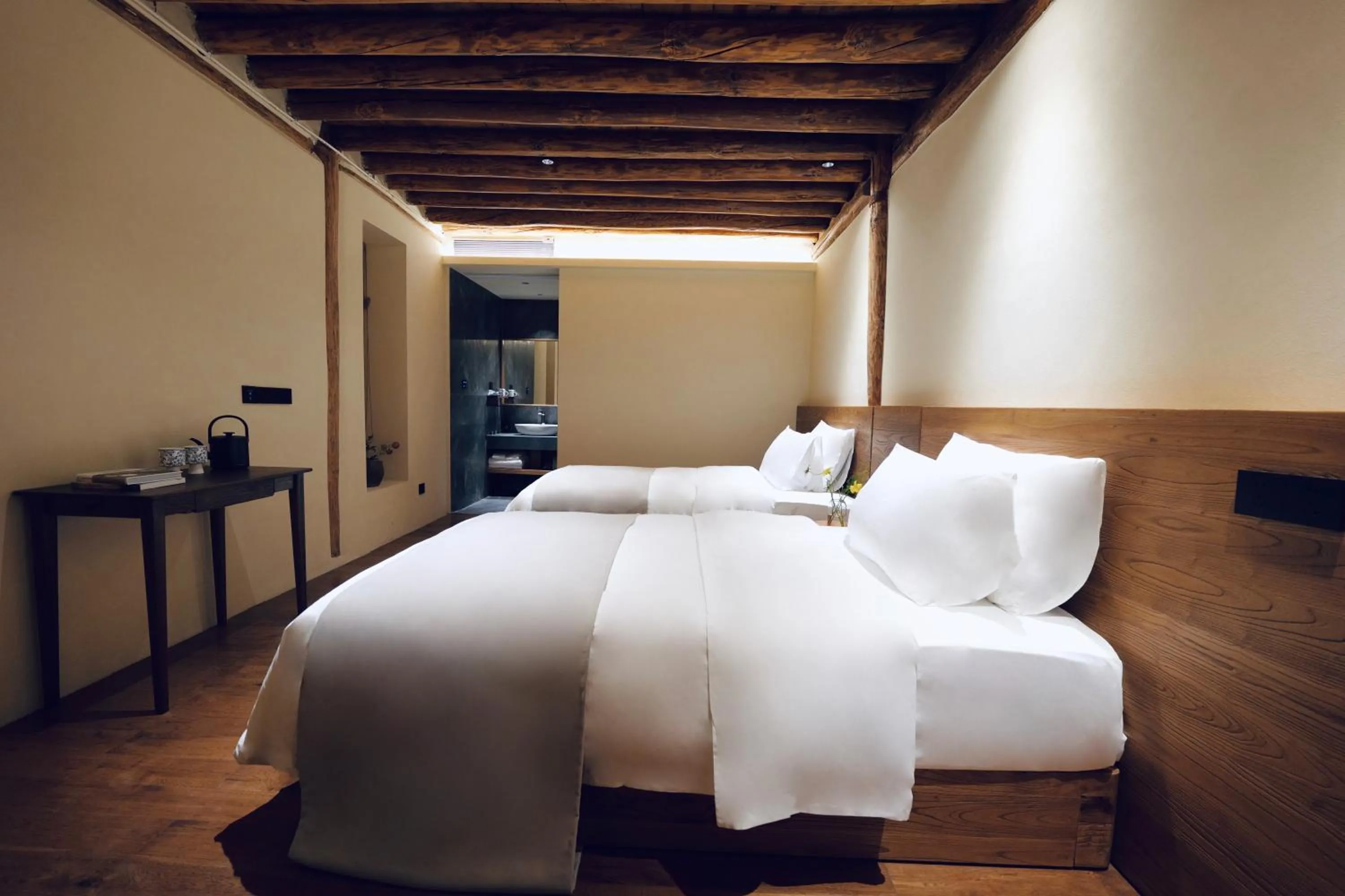 Double Room in Leisure Courtyard Seascape Designer Hotel-Free one-way airport transport for check in three consecutive nights