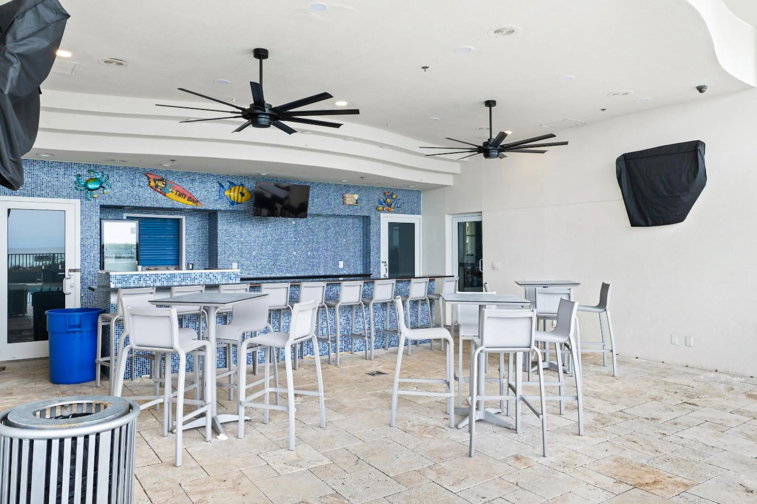 Communal lounge/ TV room in Sterling Breeze by Panhandle Getaways