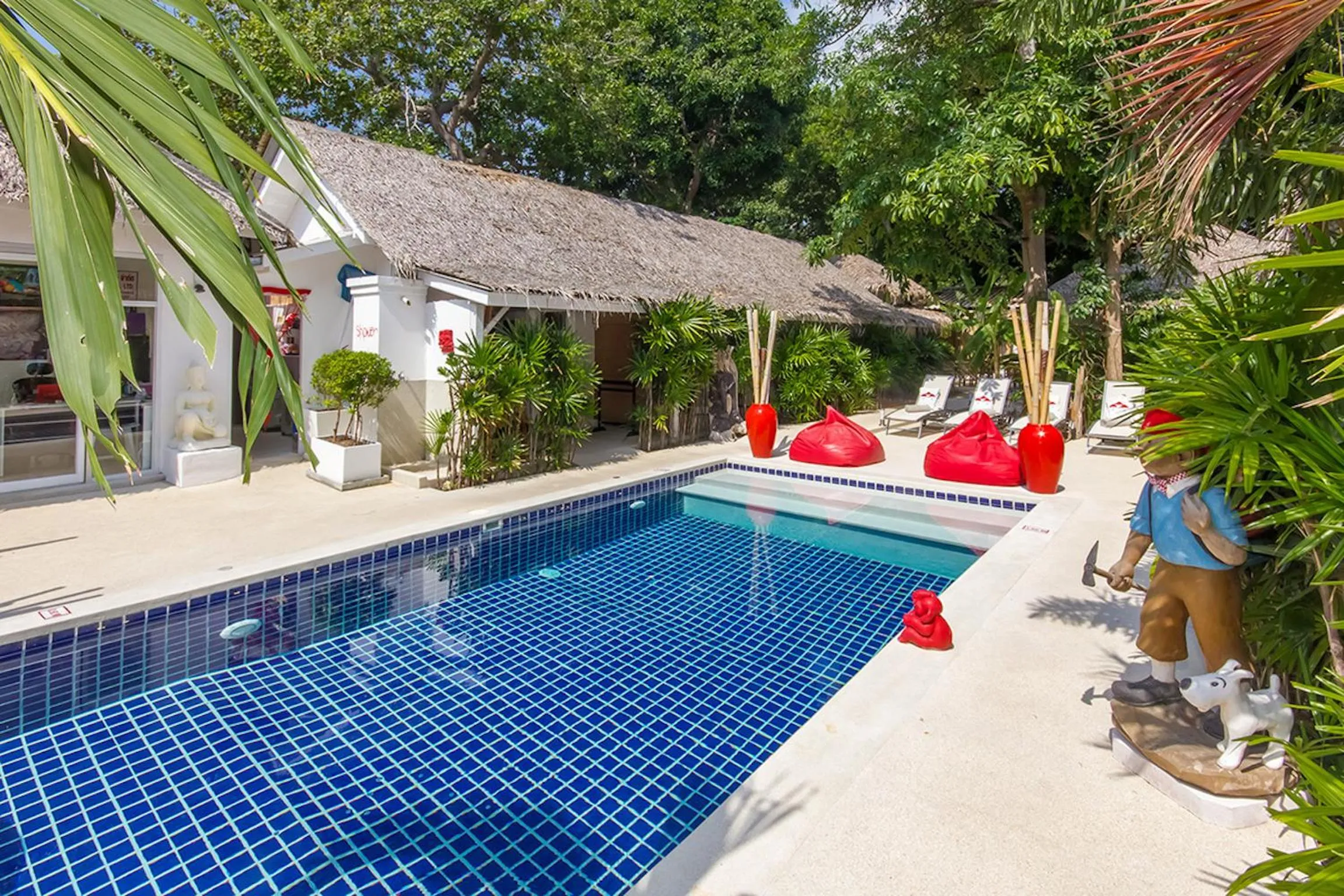 Swimming pool in The White Cottage