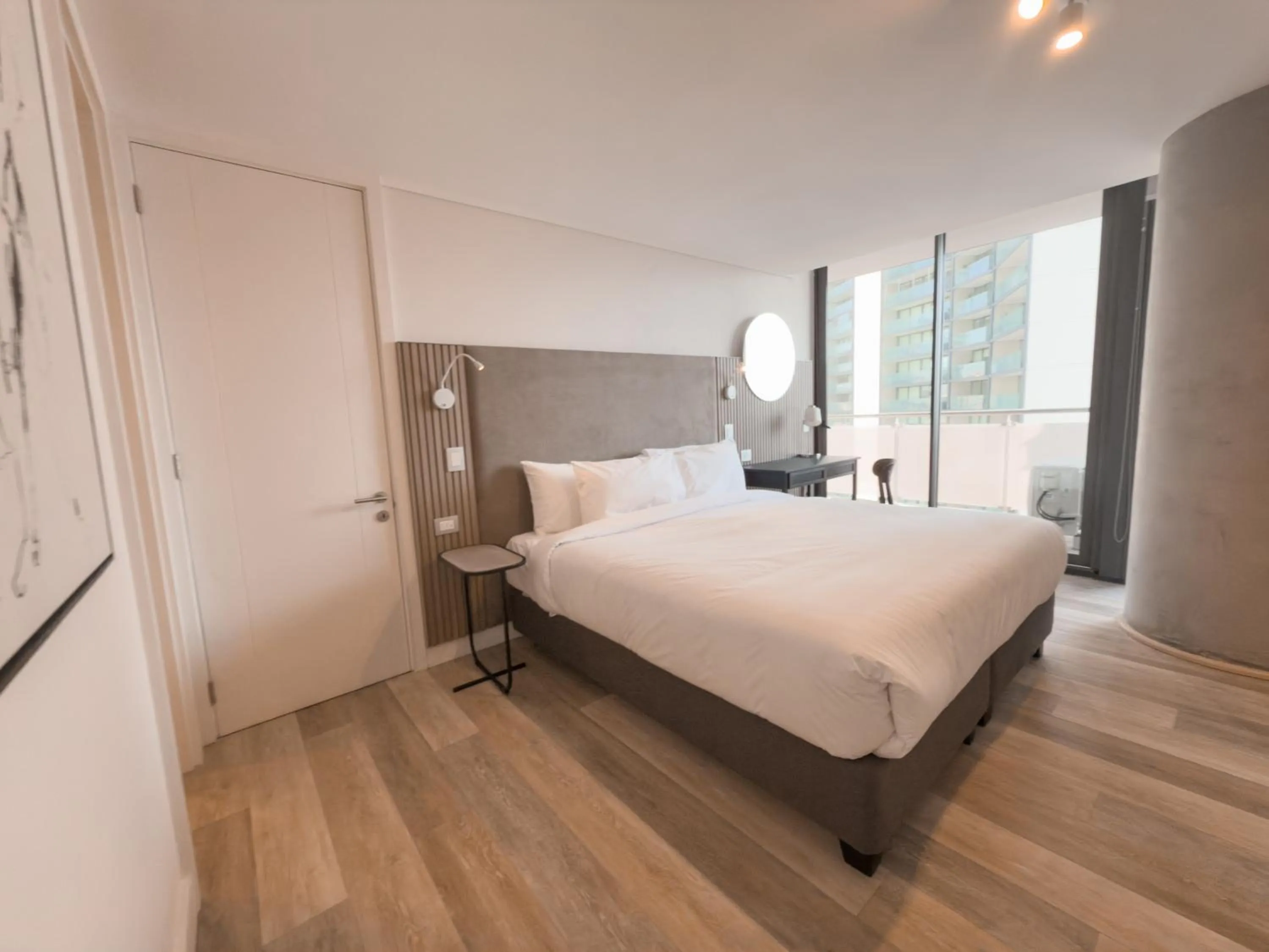 Bedroom, Bed in Spot Suites