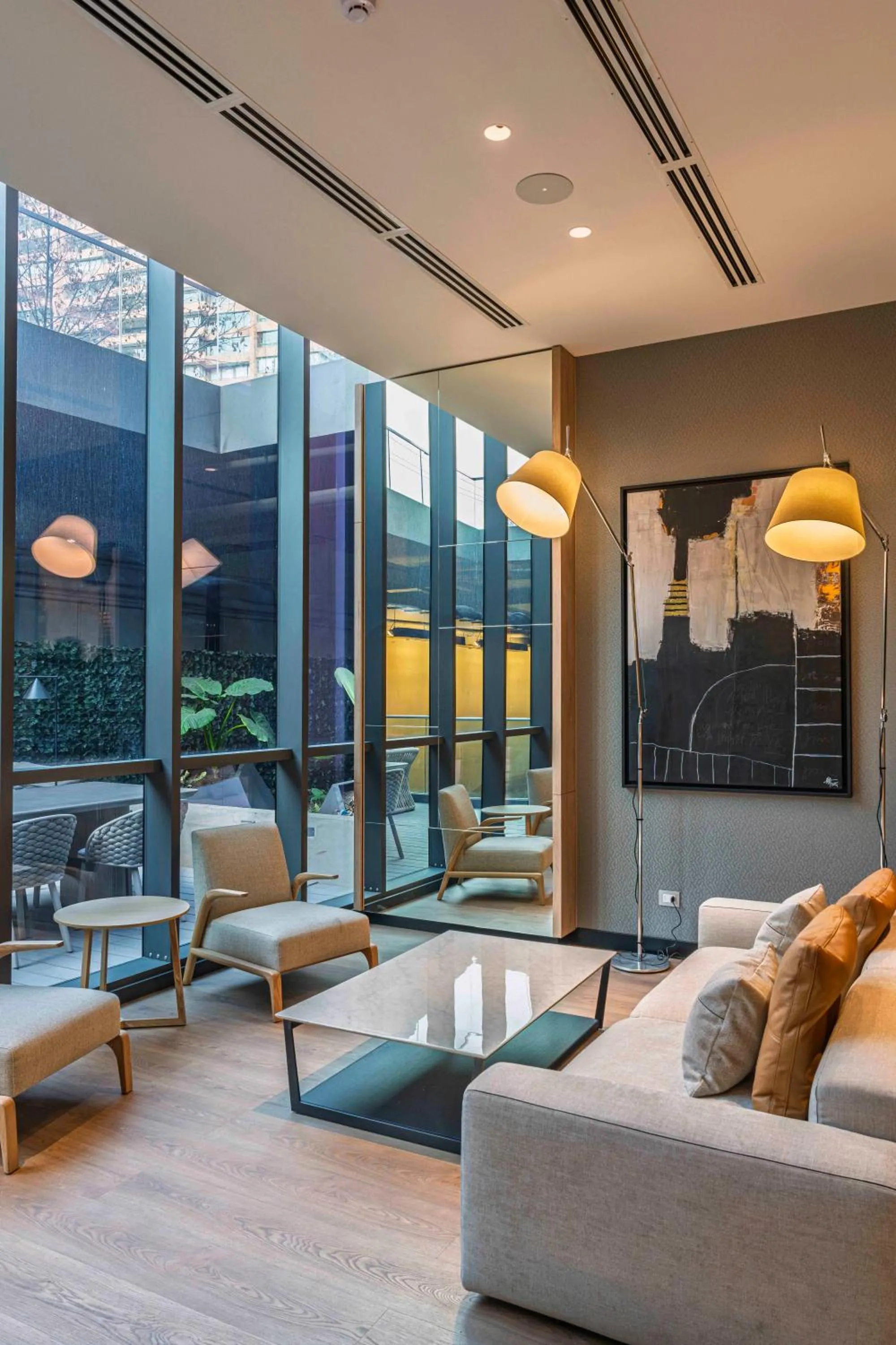 Area and facilities in Spot Suites