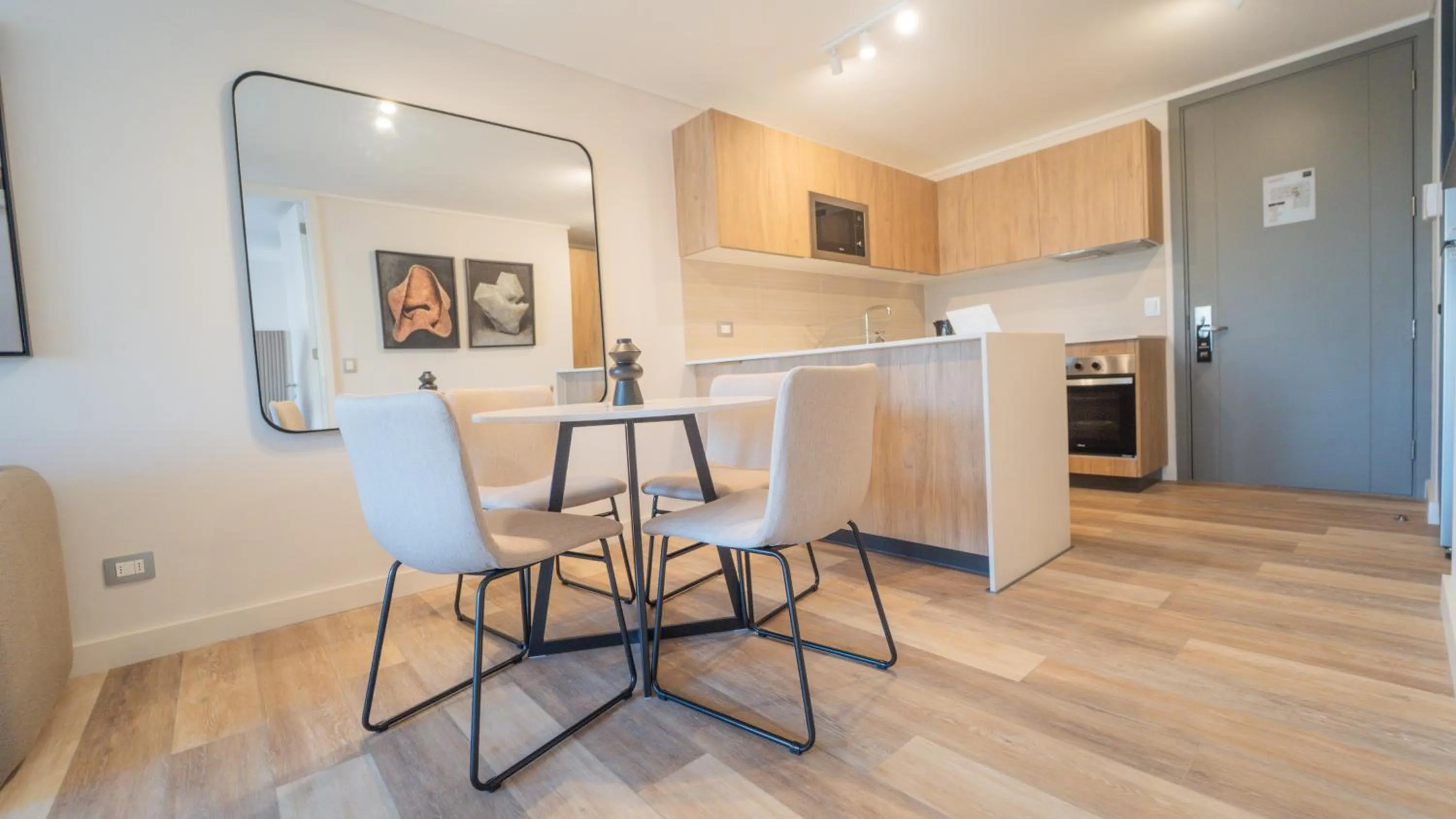 Dining area in Spot Suites