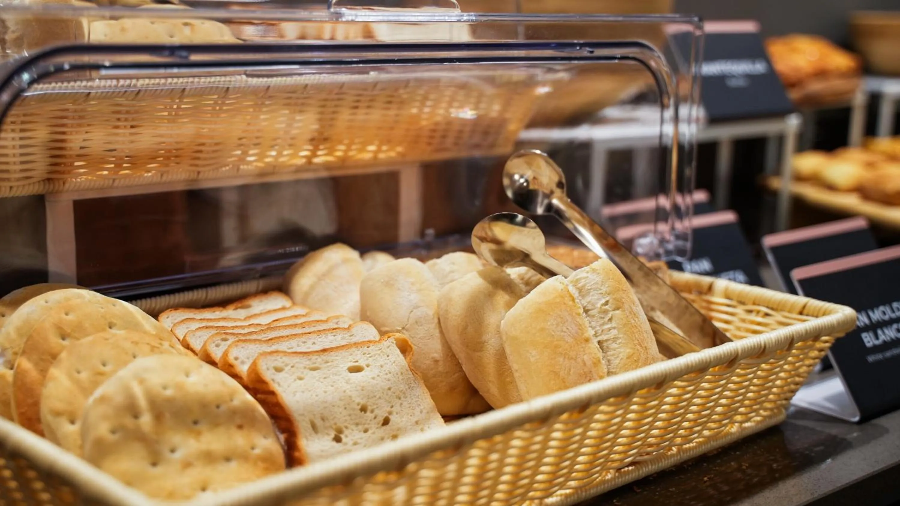 Breakfast in Spot Suites