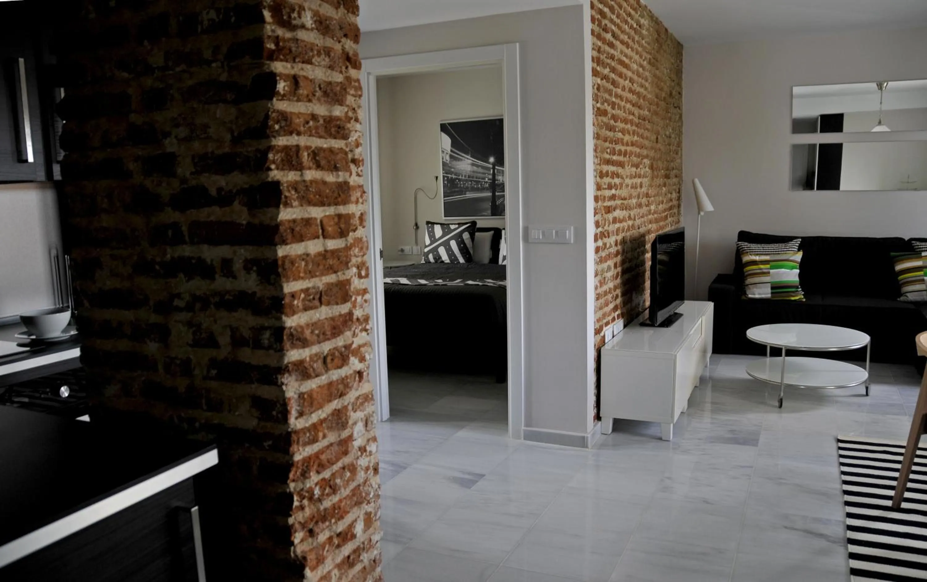 Photo of the whole room in RSI Apartamentos