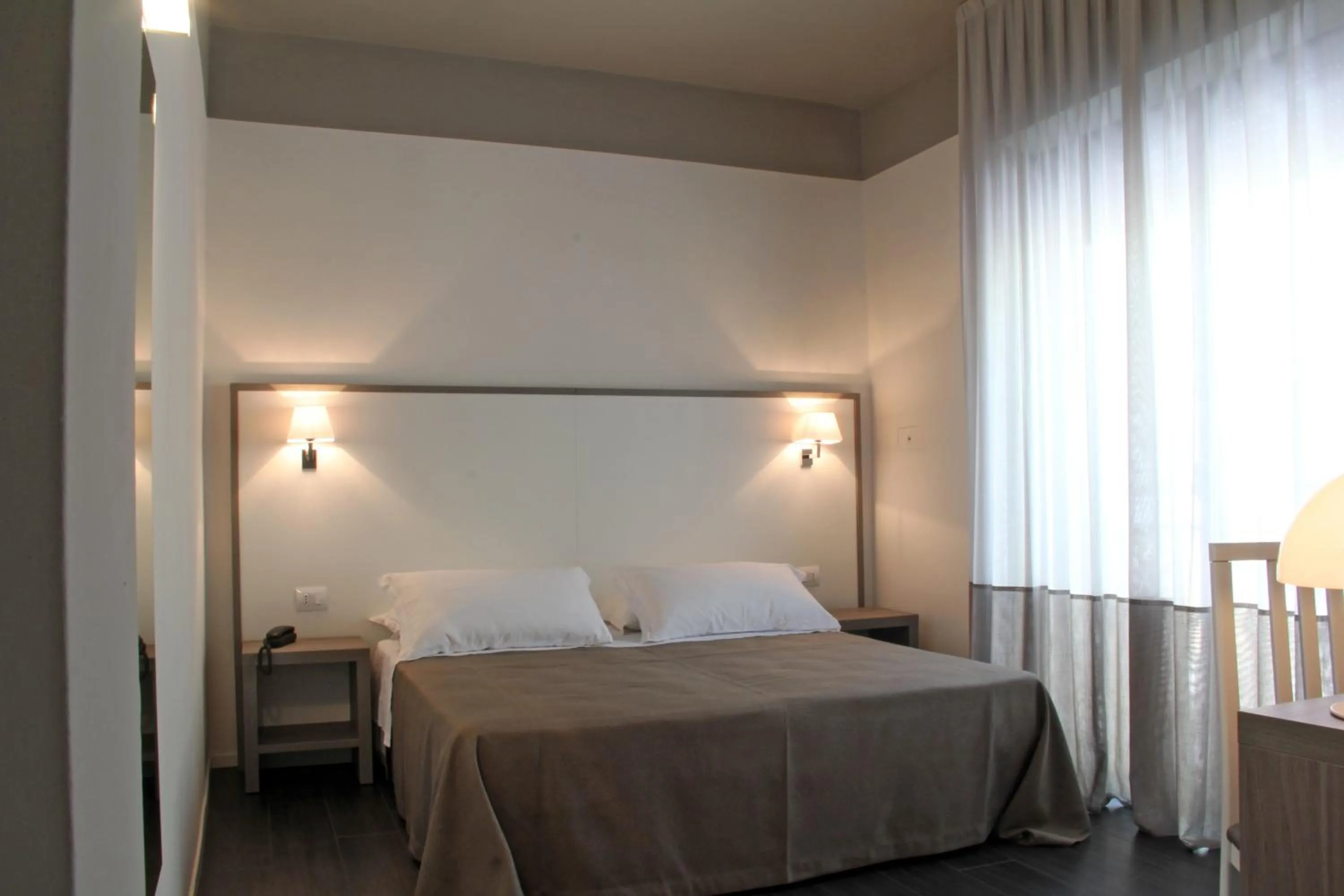 Large Single Room in Hotel Cristallo