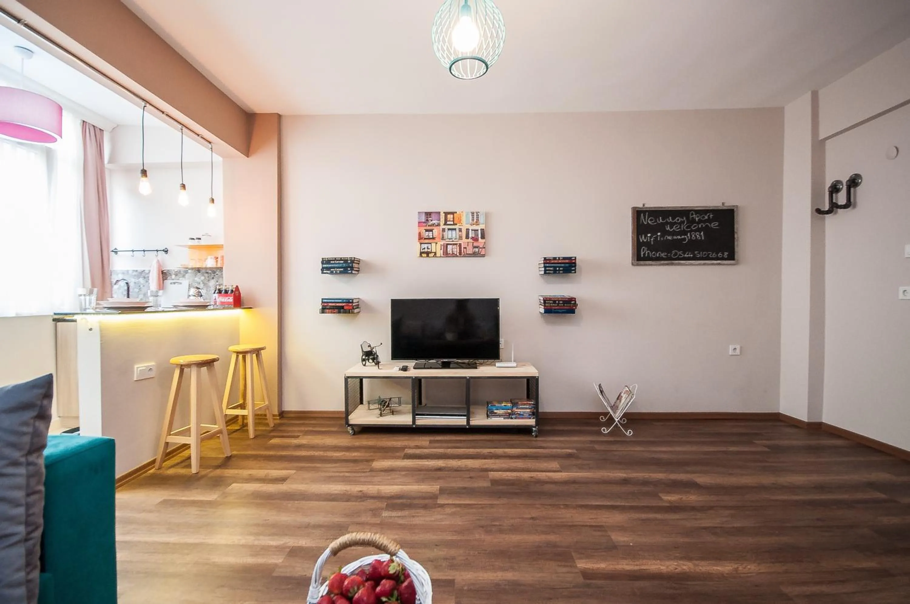 Day in Newway Apartments