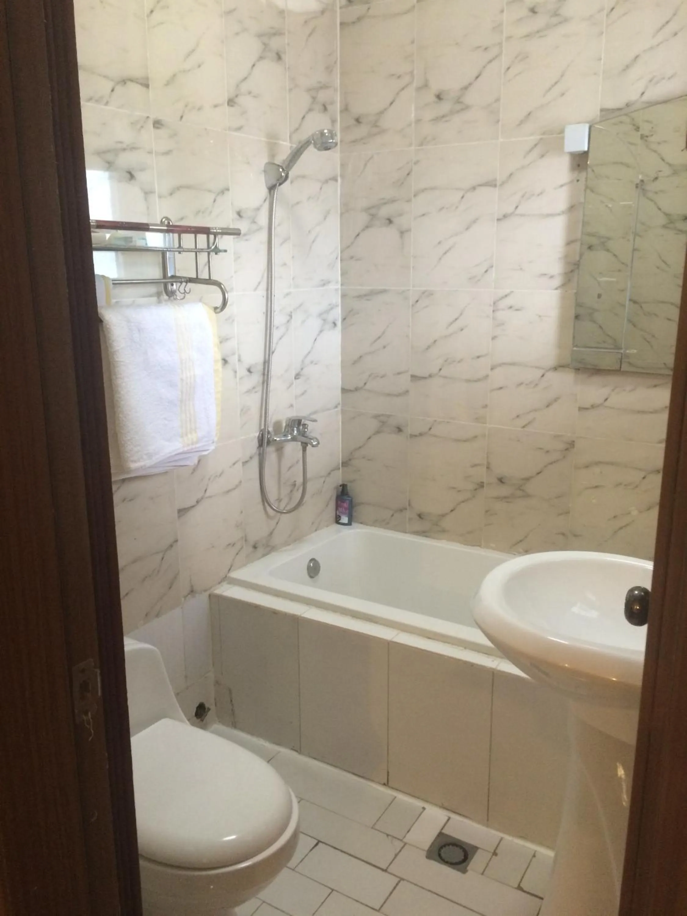 Bathroom in Sun Beach Hôtel