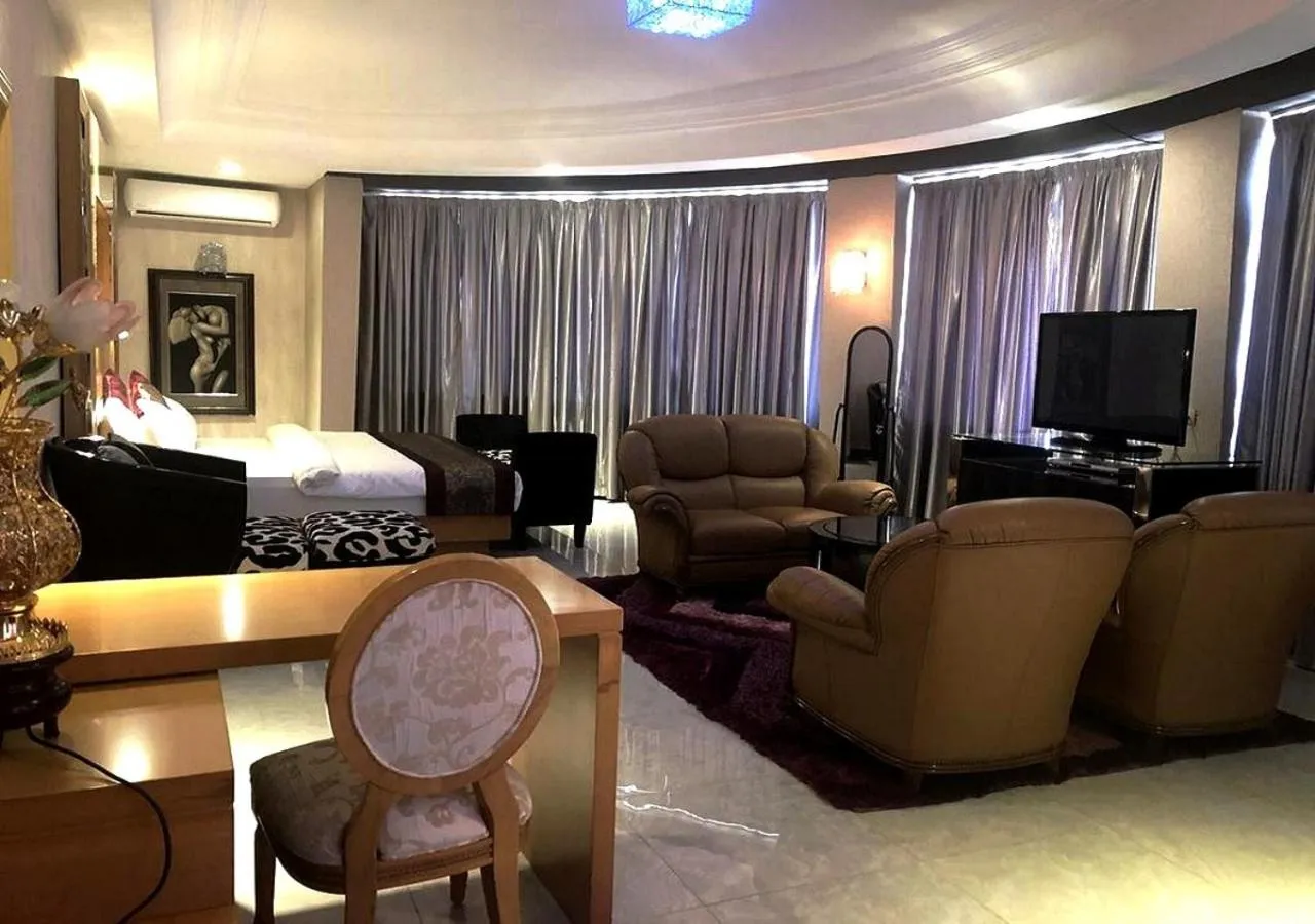 Bedroom in Sun Beach Hôtel