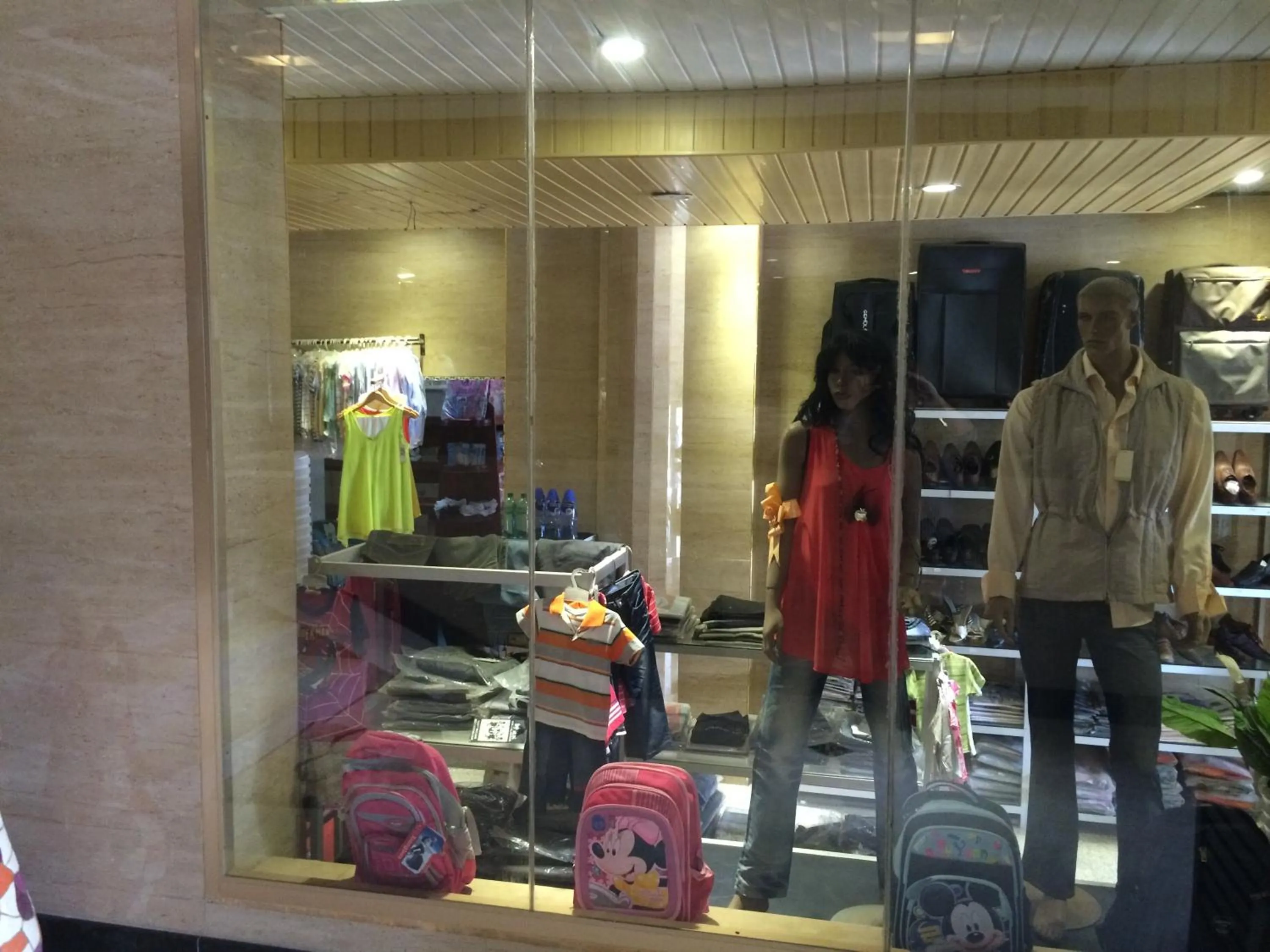 Shopping Area in Sun Beach Hôtel