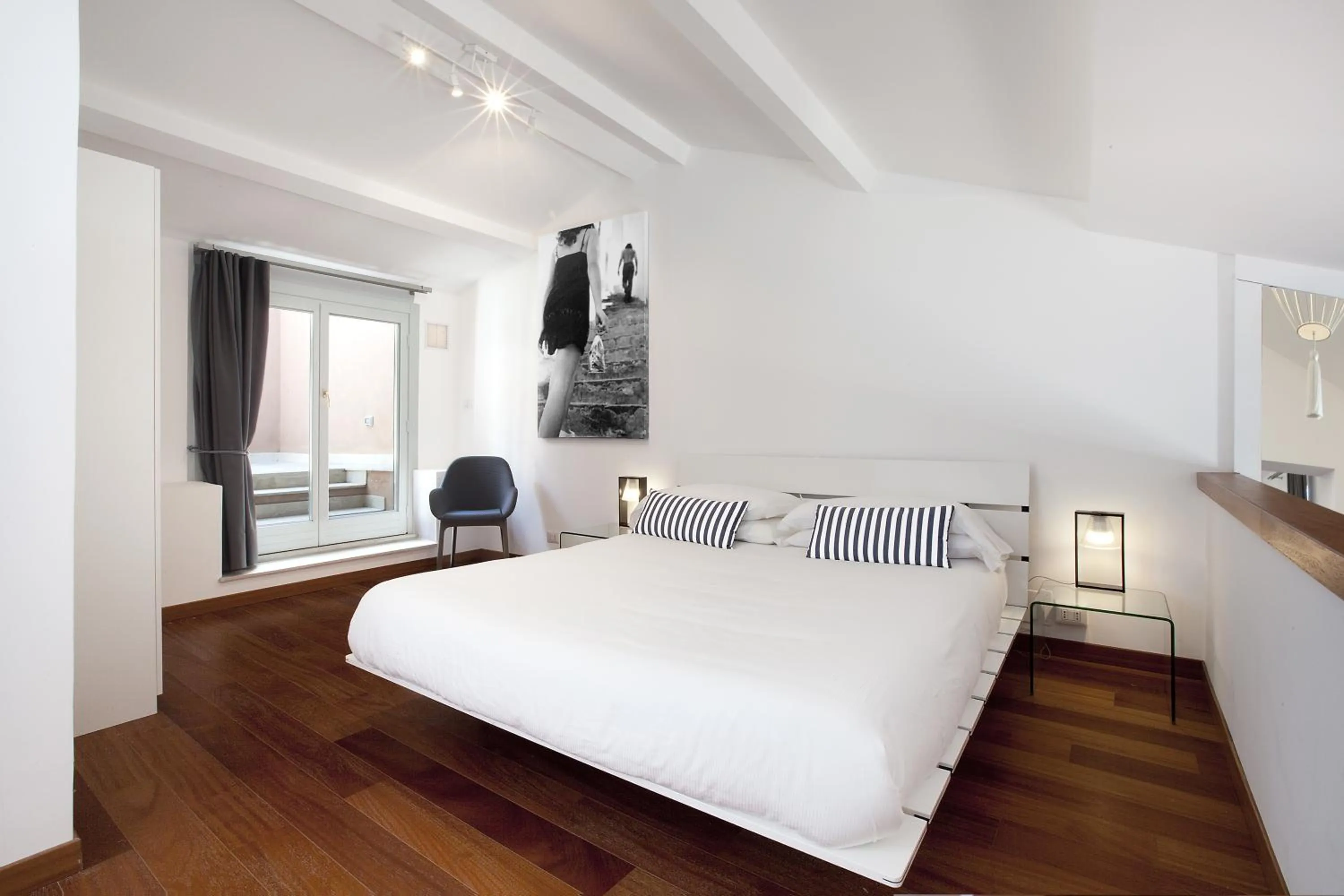 Bedroom, Bed in Oriana Homèl Roma