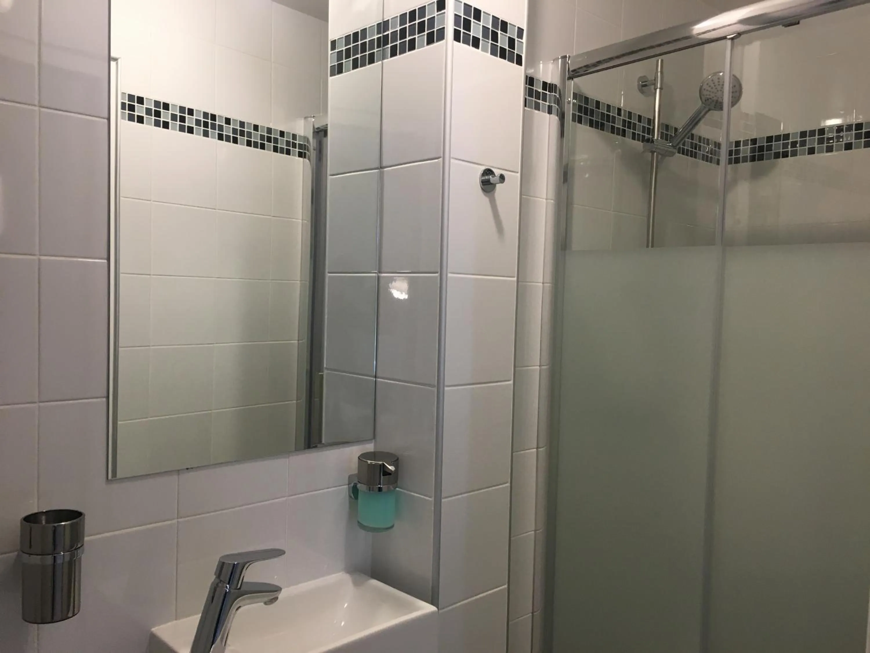 Shower in Apartments Monaco