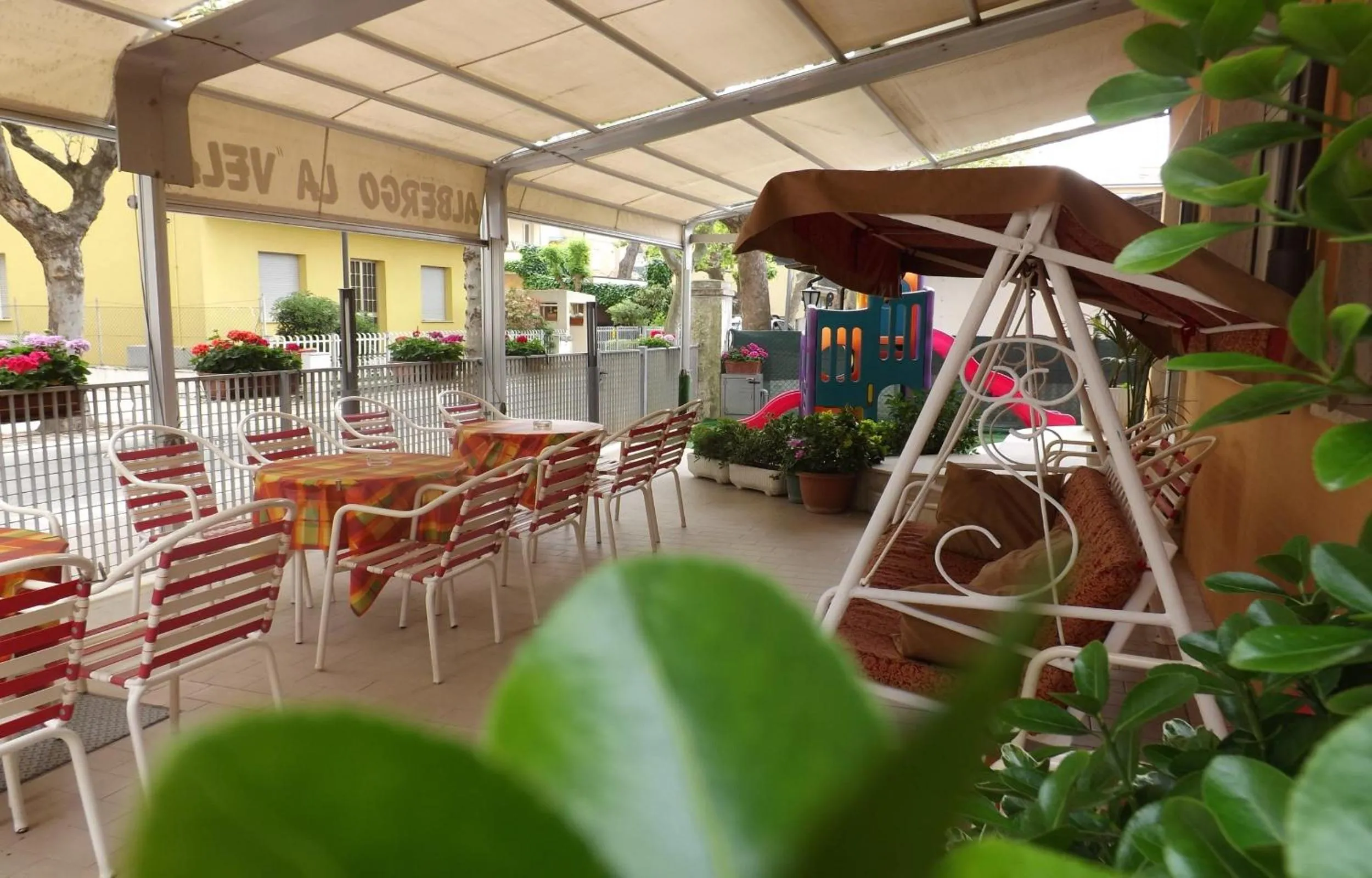 Patio in Hotel La Vela