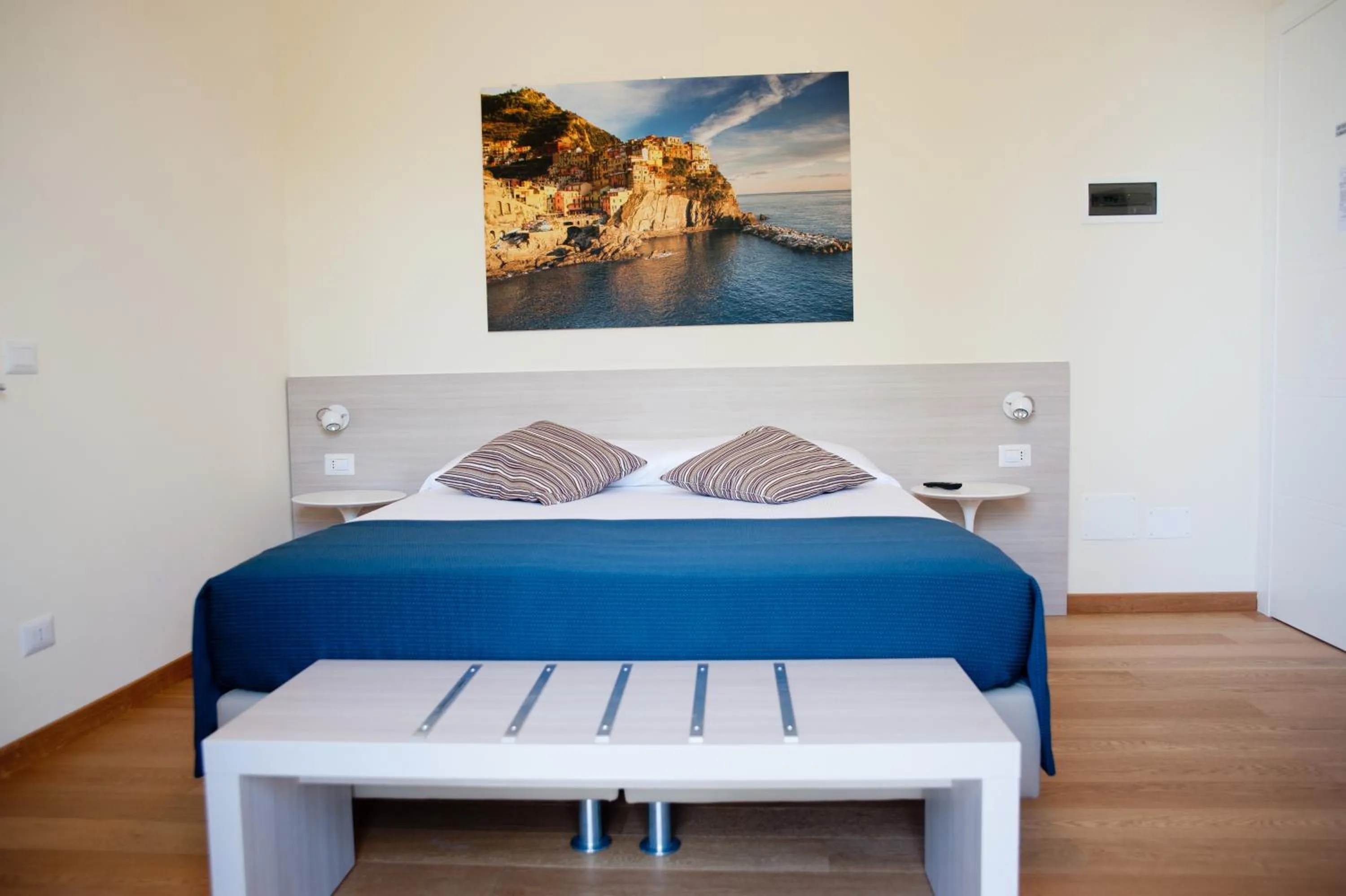Photo of the whole room, Bed in Via delle 5 Terre