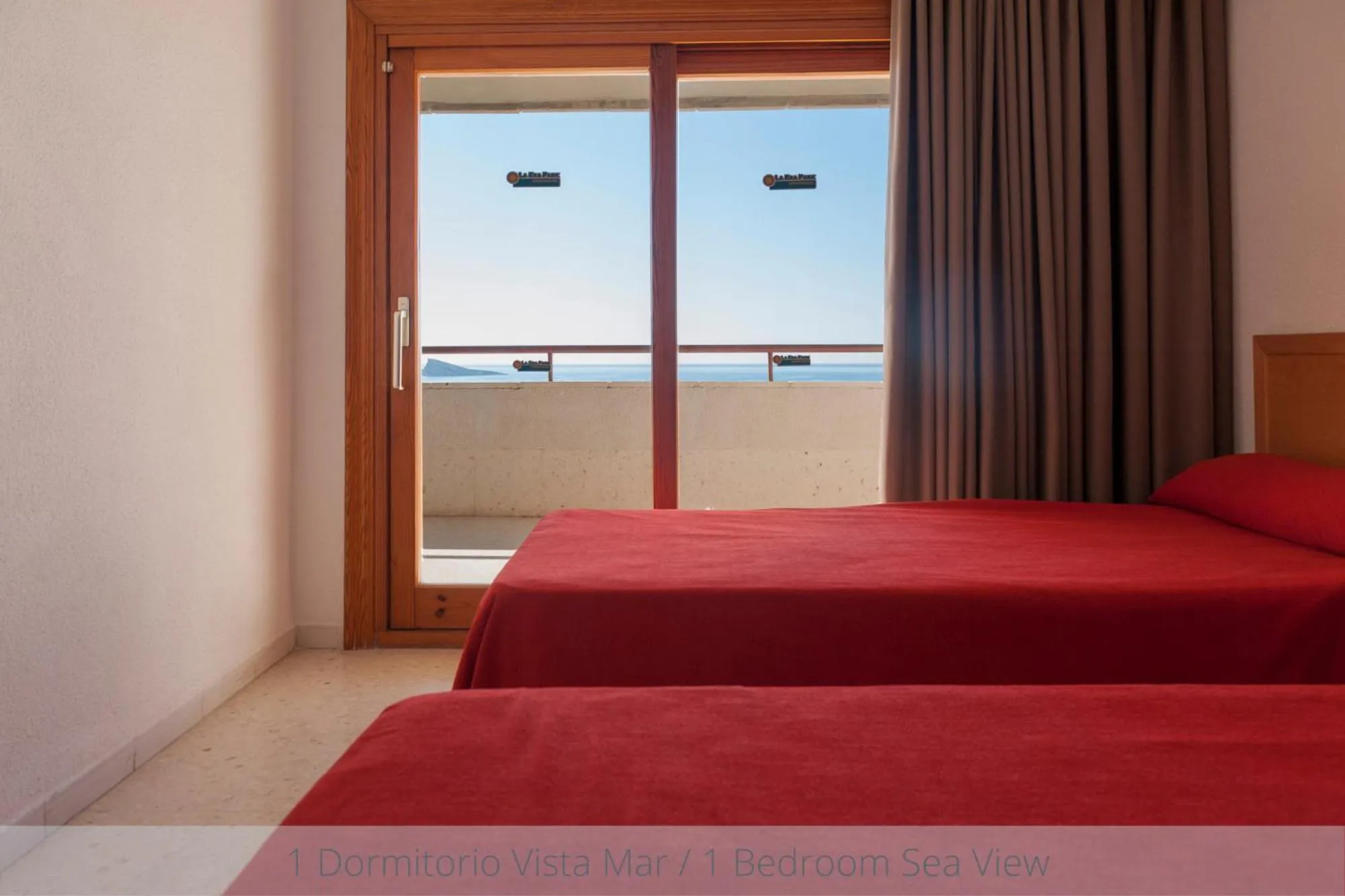 Bed in Apartamentos La Era Park