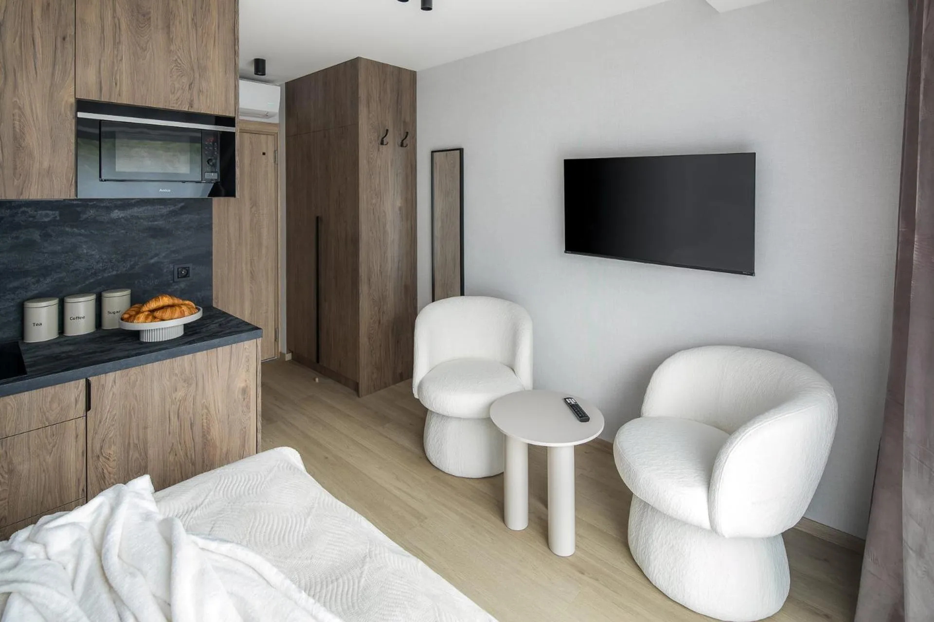 TV and multimedia, Bed in Iron Street by A11 Sauna