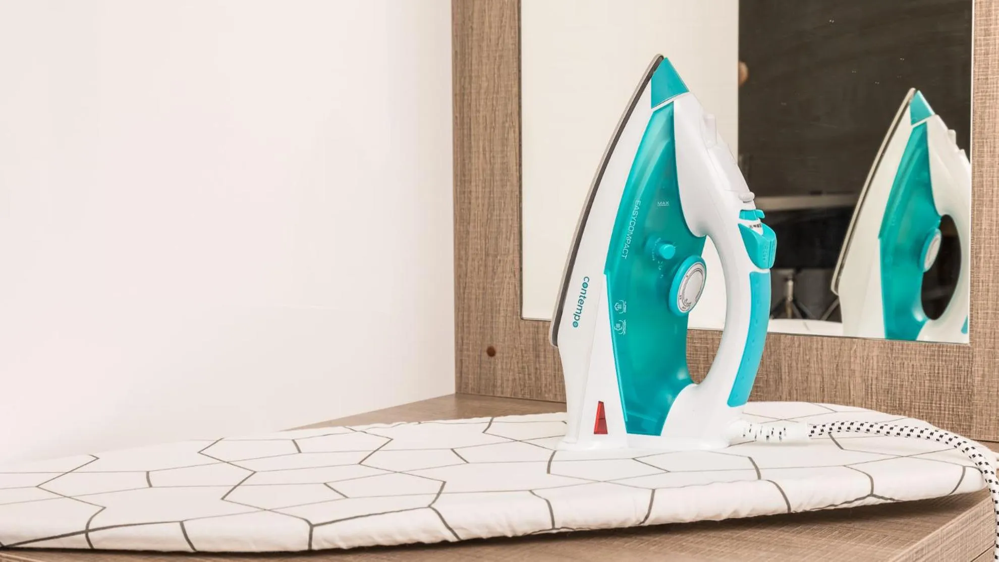 Bed in Batavia Apartments