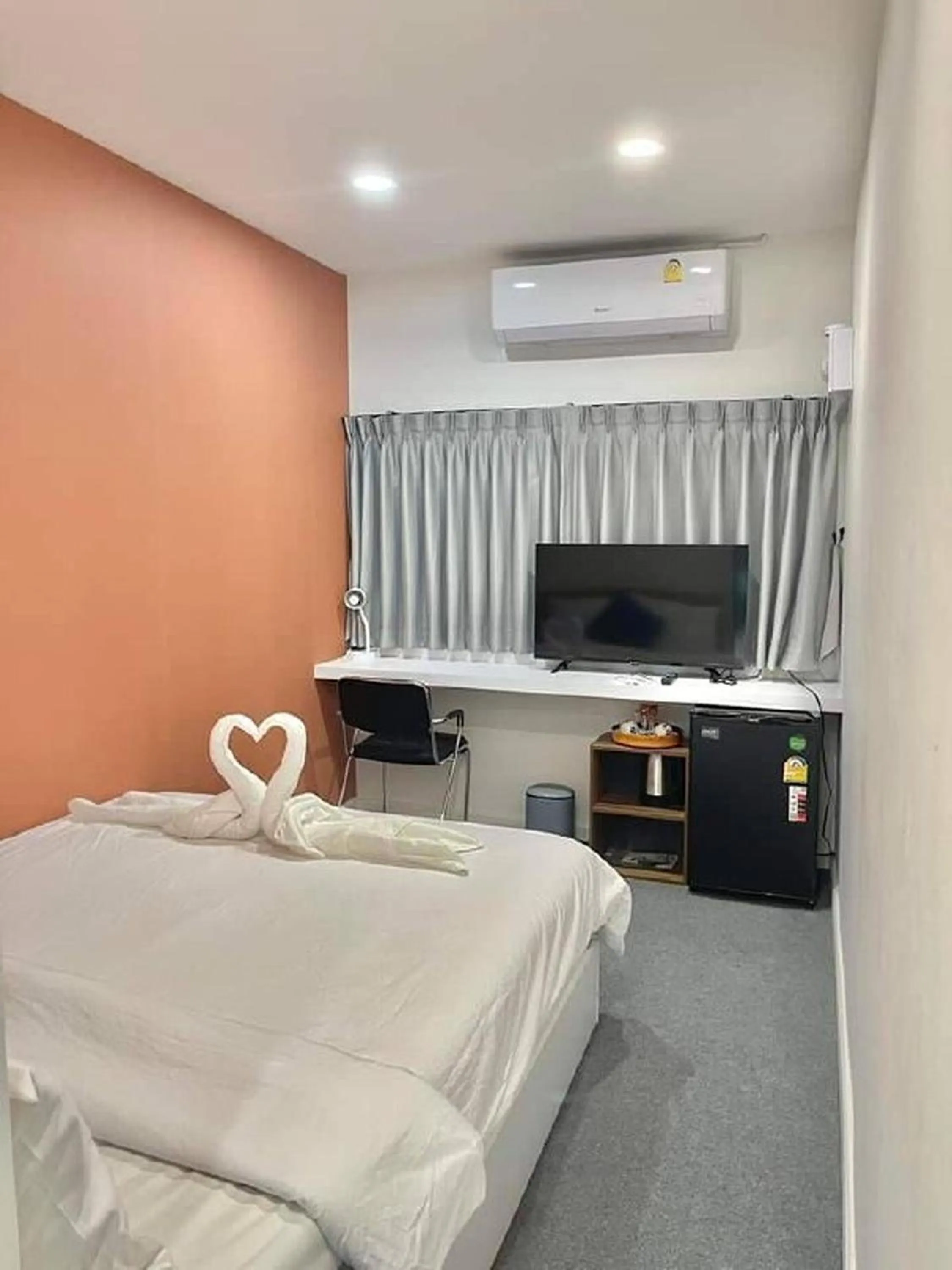 Bedroom, Bed in Nomads Homestay Sriracha